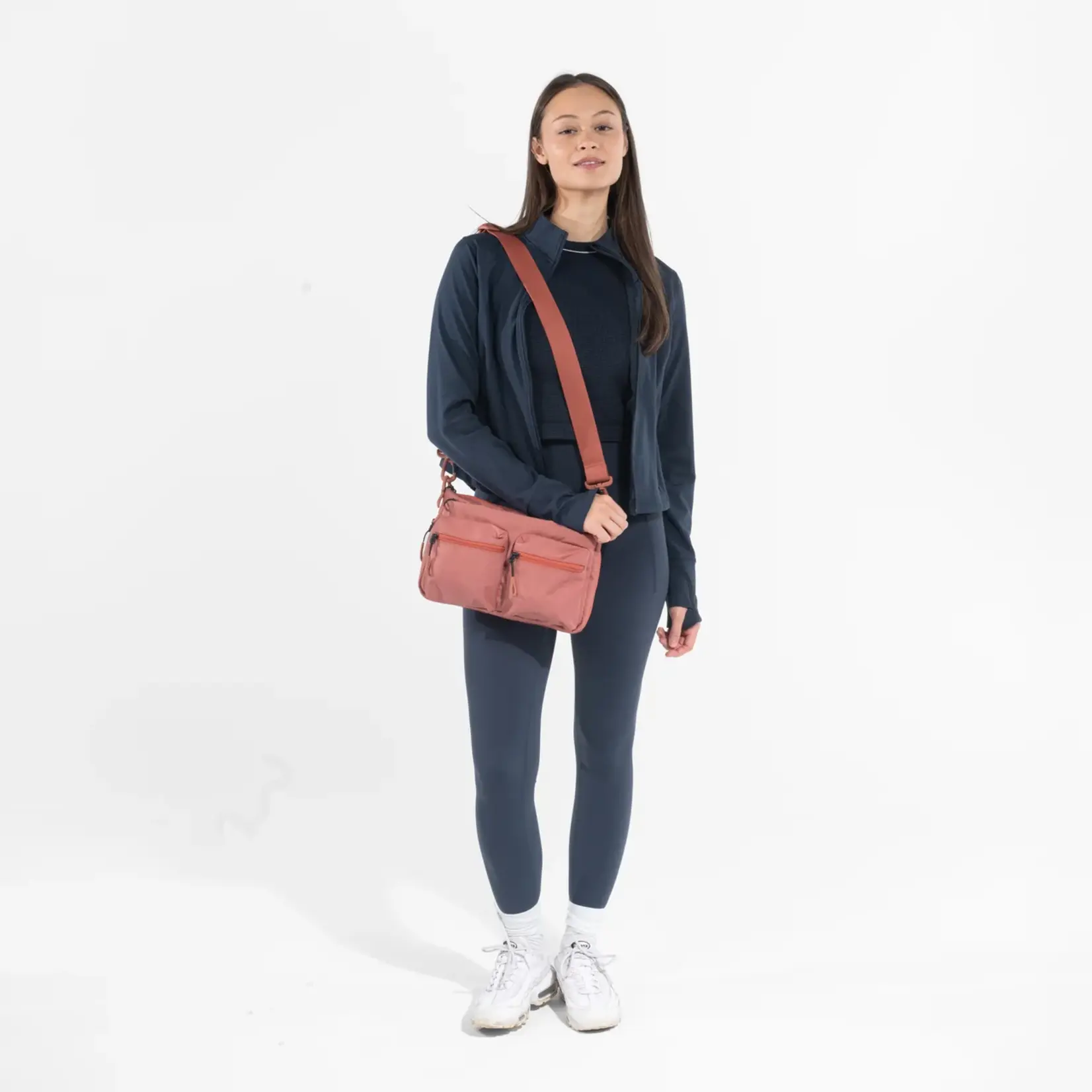 Sherpani Ceara Expandable Crossbody - Desert 2026