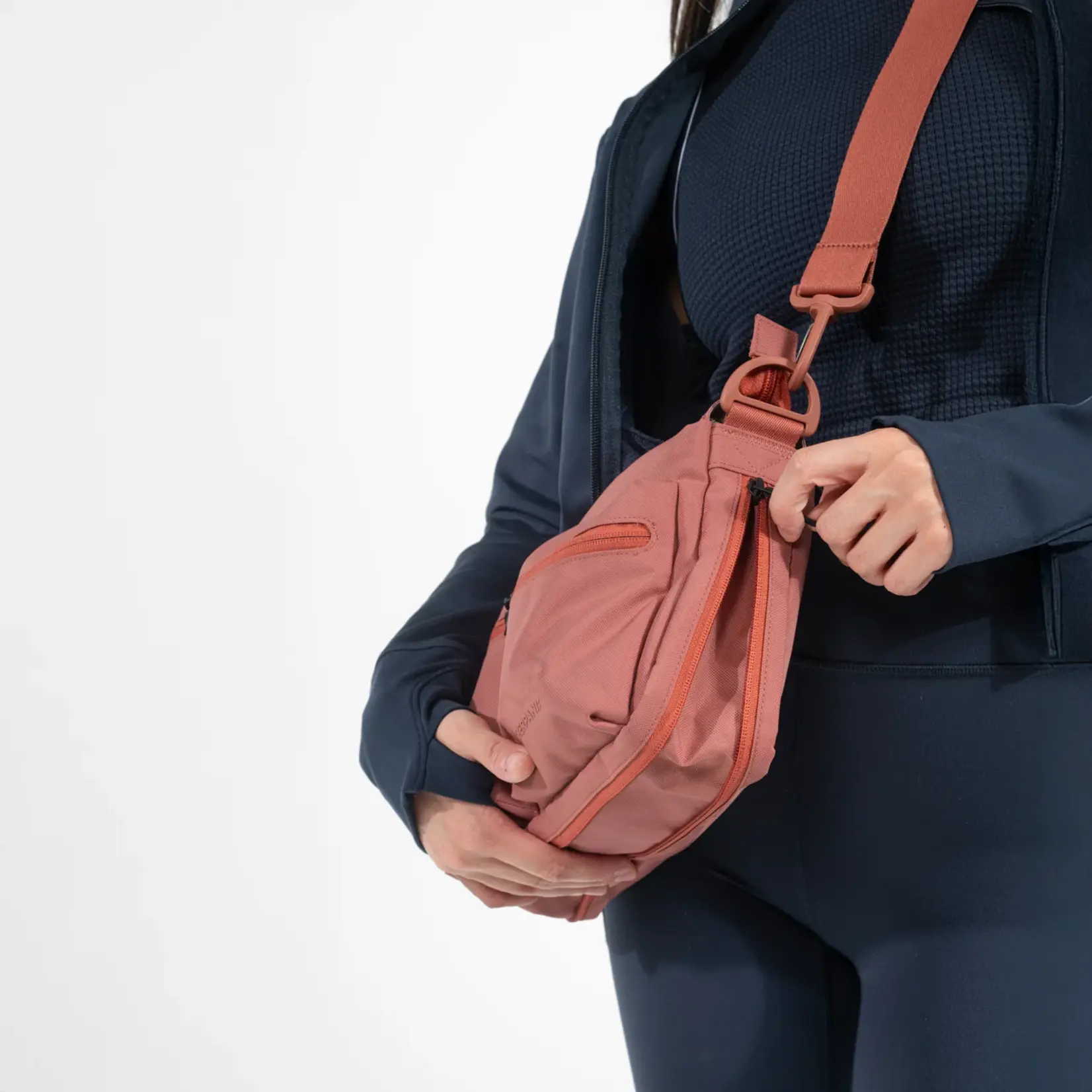 Sherpani Ceara Expandable Crossbody - Desert 2026