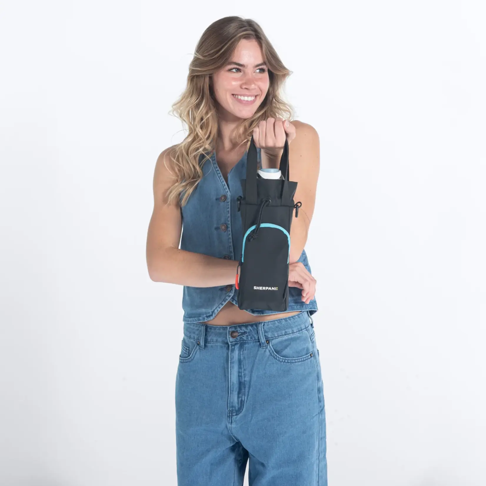 Sherpani Izzie - Chromatic - Water Bottle Crossbody 2026