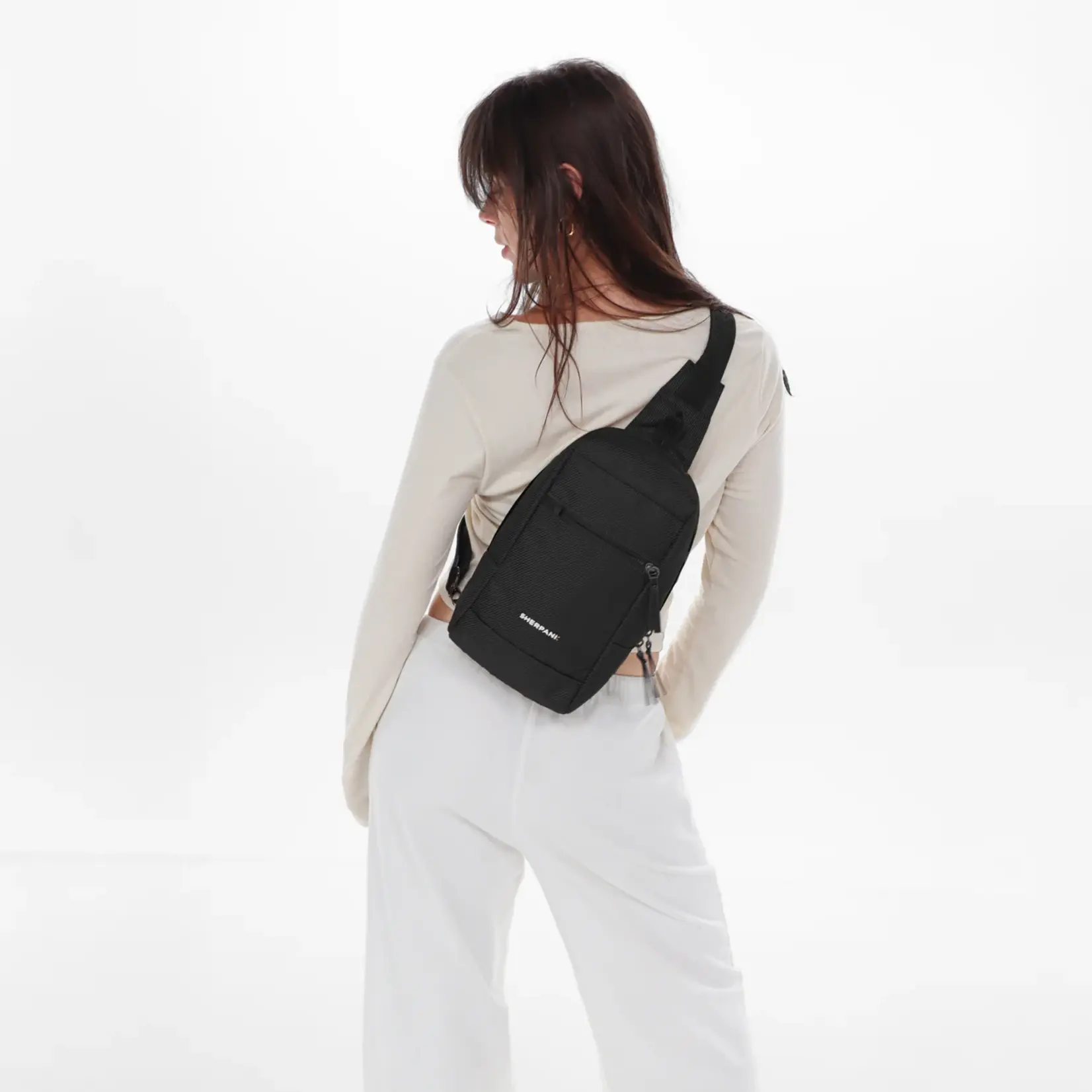 Sherpani Metro ANTI-THEFT Mini Sling - Carbon 2026