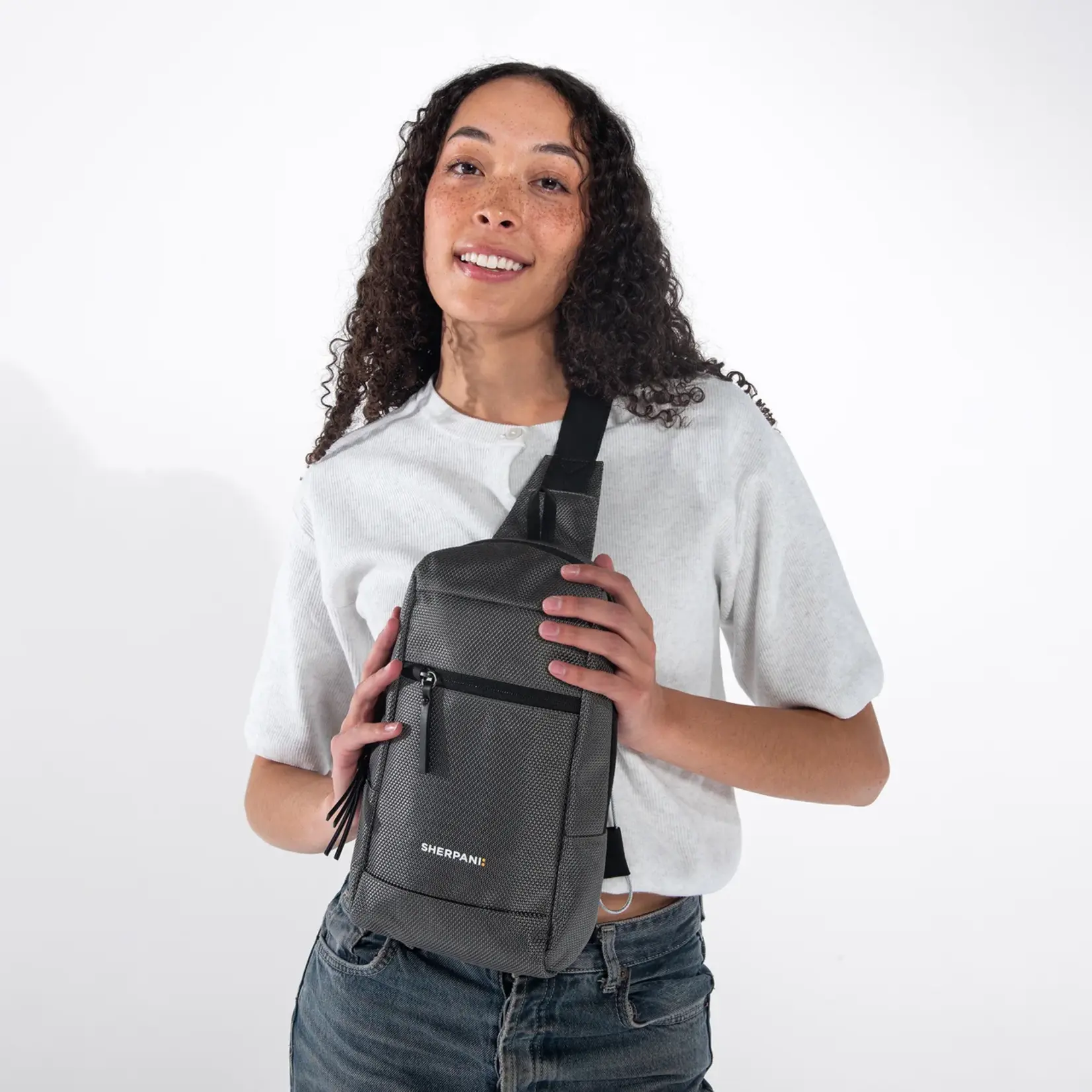 Sherpani Metro ANTI-THEFT Mini Sling - Granite 2026