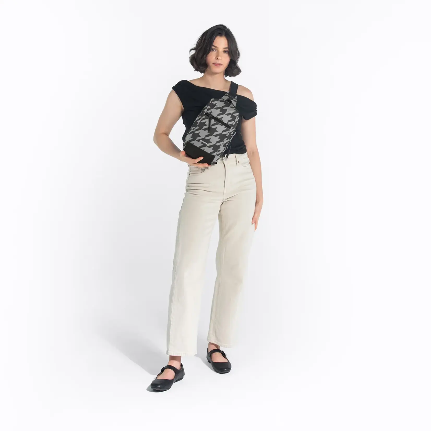 Sherpani Metro ANTI-THEFT Mini Sling - Houndstooth 2026