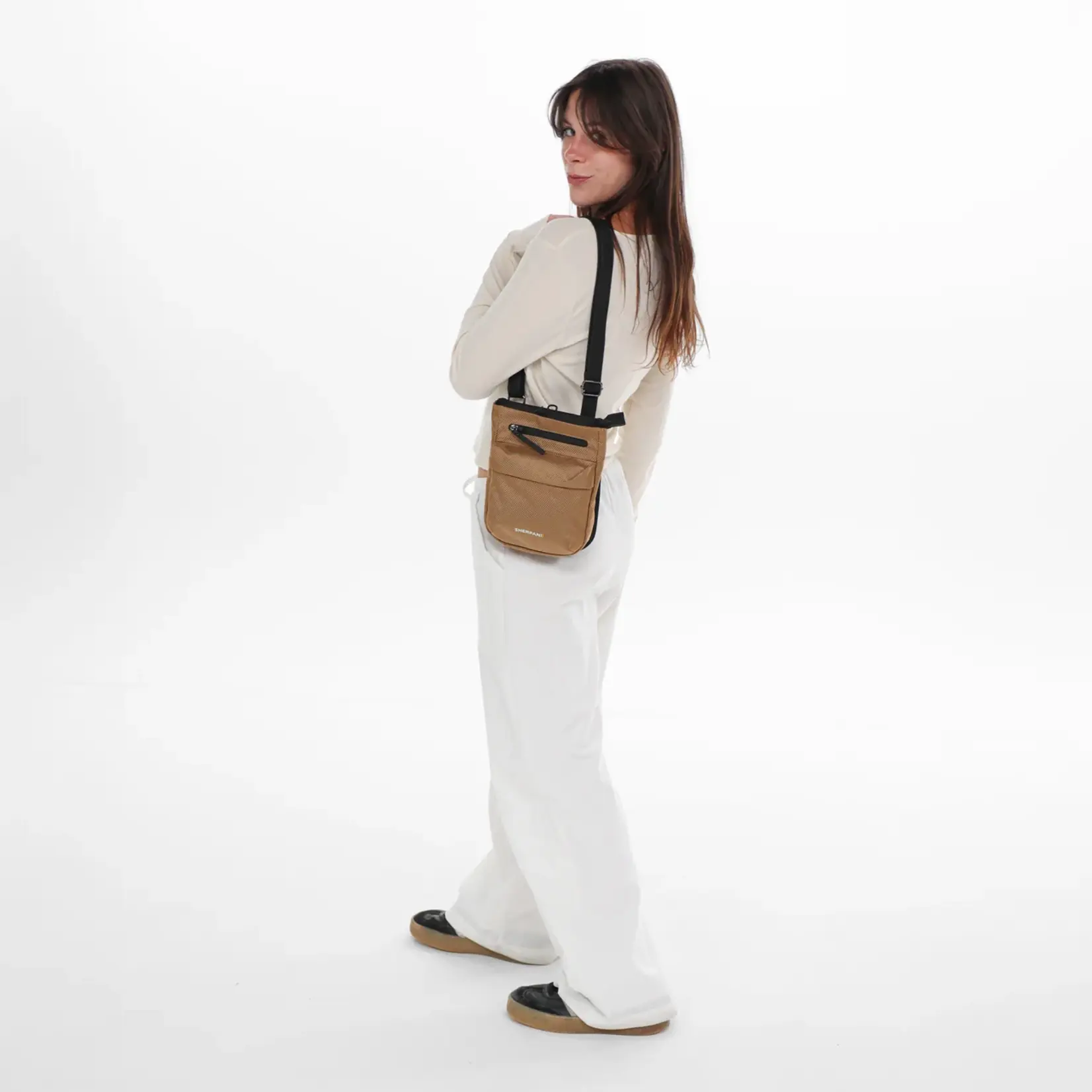 Sherpani Prima ANTI-THEFT Crossbody - Sand 2026