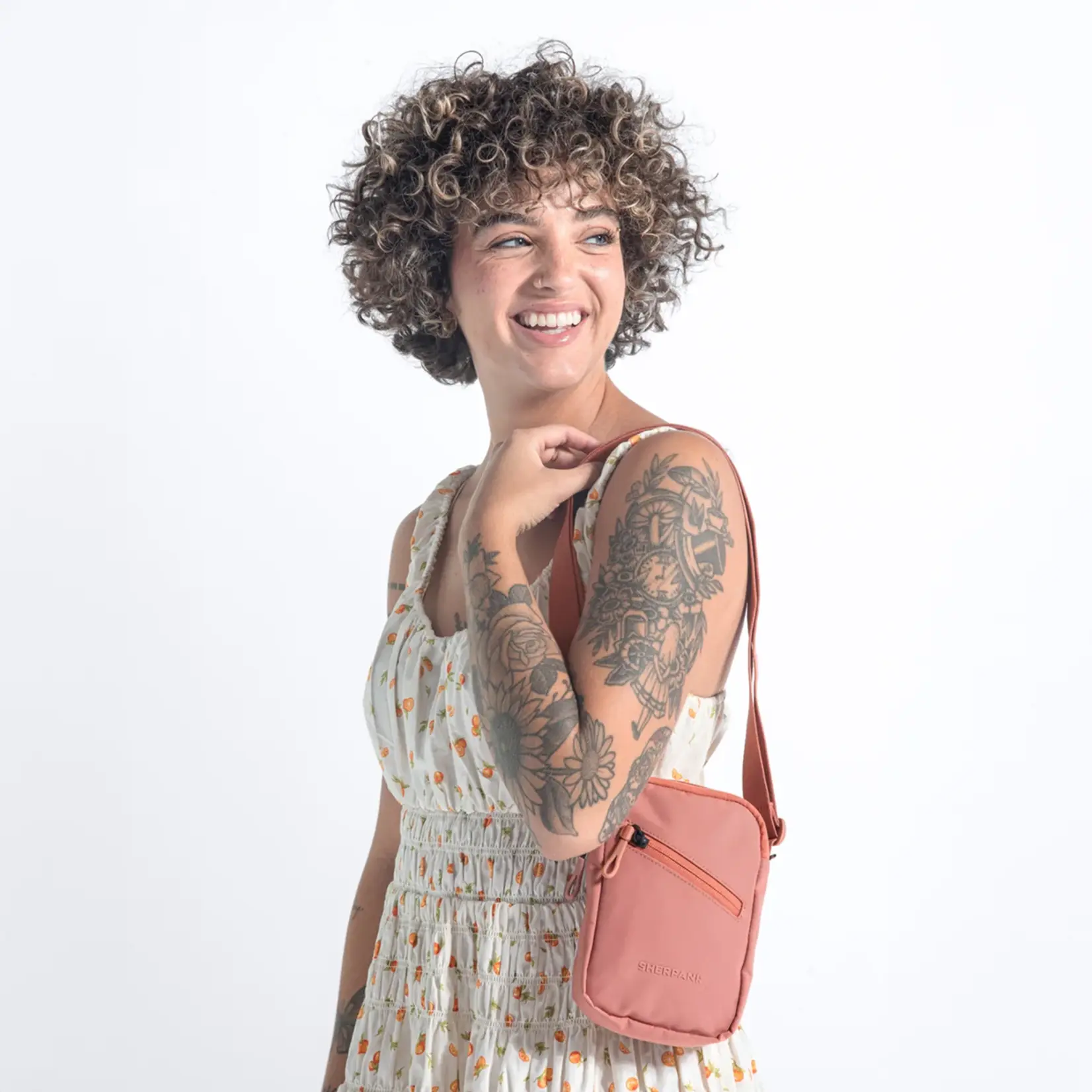 Sherpani Rogue Mini Crossbody - Desert 2026