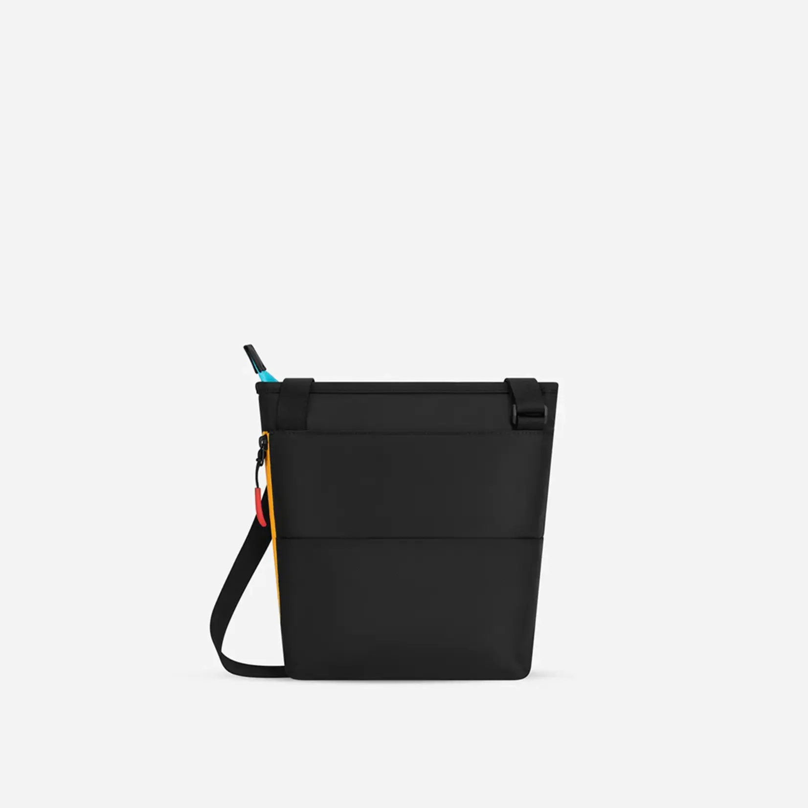 Sherpani Sadie Crossbody - Chromatic 2026