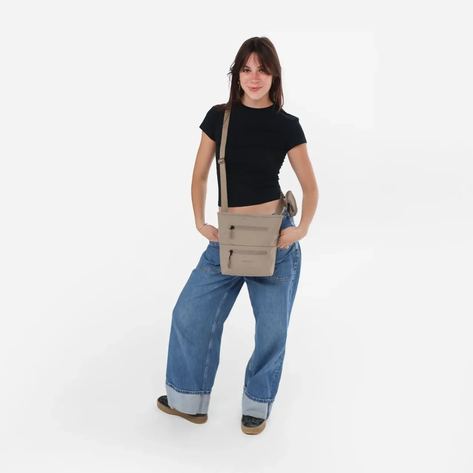 Sherpani Sadie Crossbody - Dune 2026