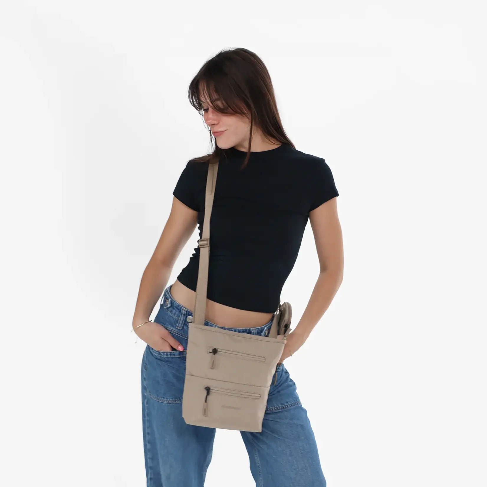 Sherpani Sadie Crossbody - Dune 2026