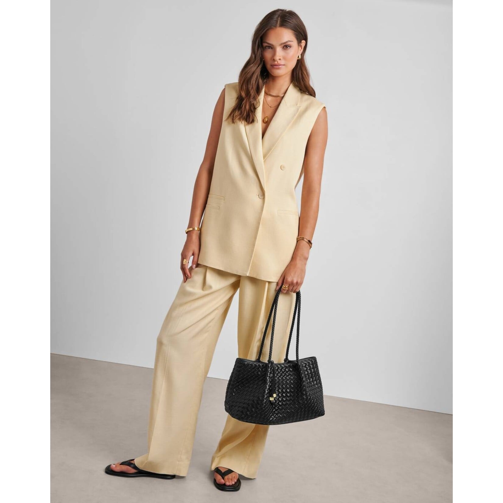 Katie Loxton KLB4628u - Nova Small Shoulder Tote - Black