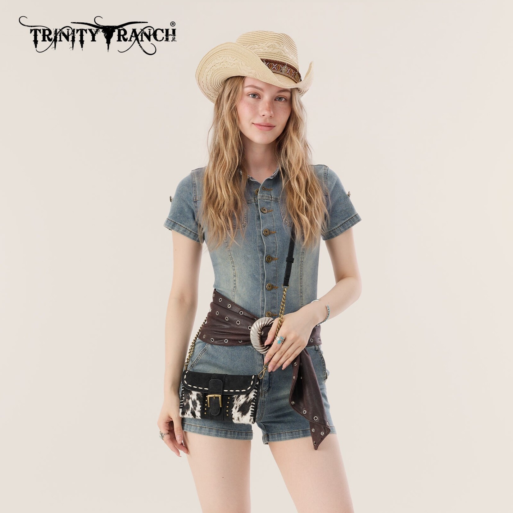 Trinity Ranch TR209-W2006BK  Black - Trinity Ranch Buckle Crossbody Wallet