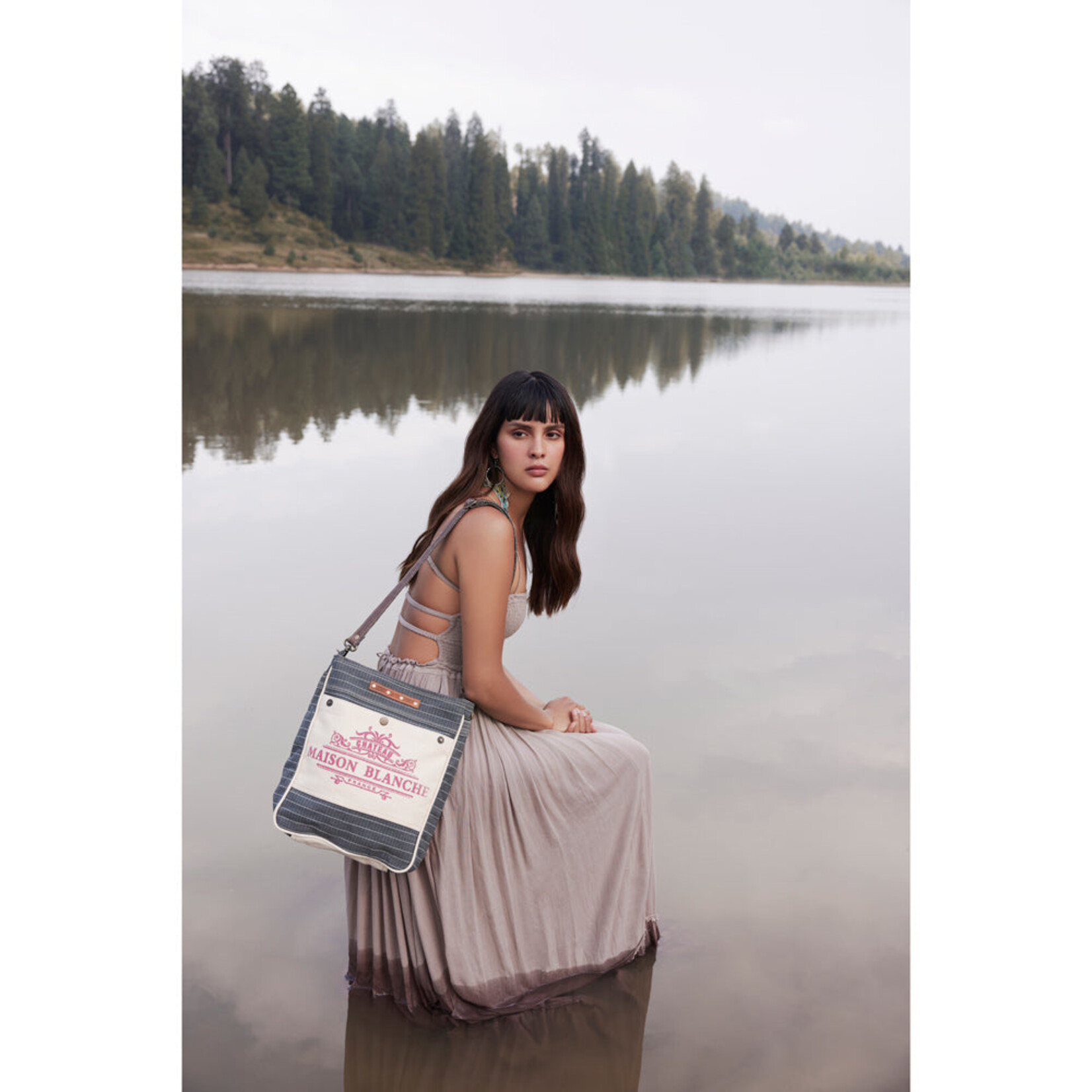 Myra Bags S-8402 Domestic Mail Shoulder Bag