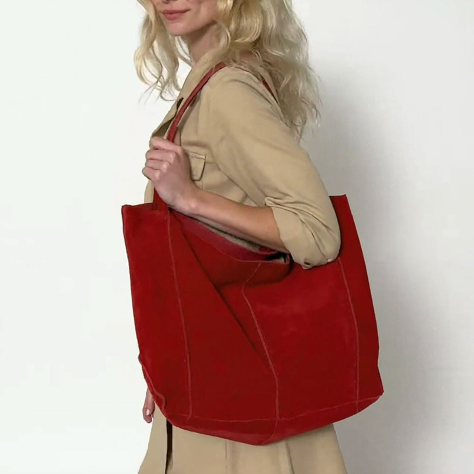 Los Feliz Large Tote Suede - Scarlet Suede