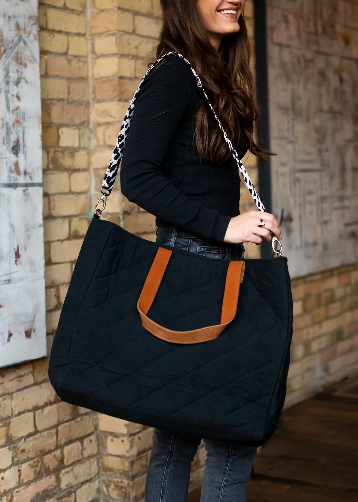 The Quilted Tote / Black