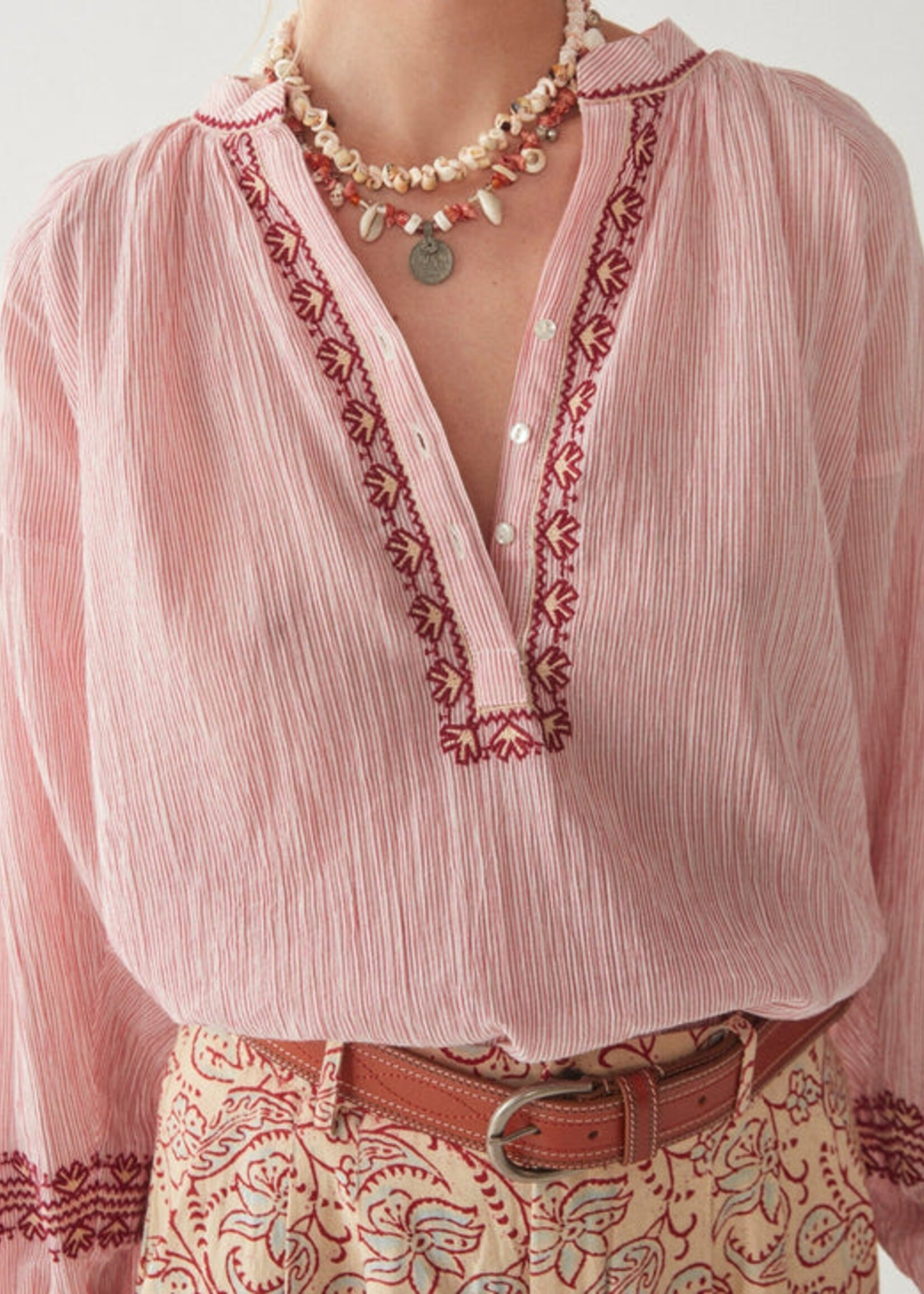 Maison Hotel Lina Blouse