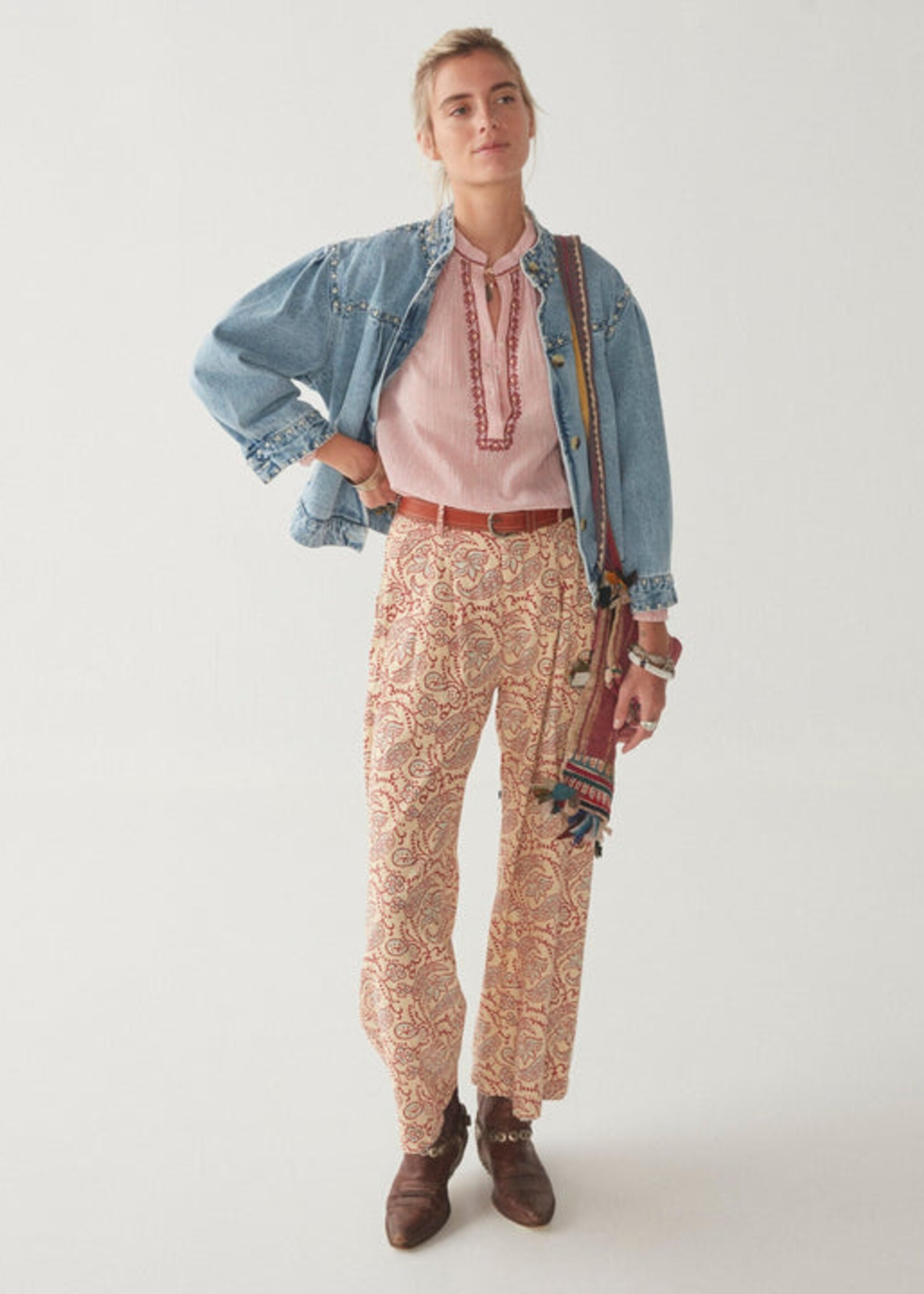 Maison Hotel Lina Blouse