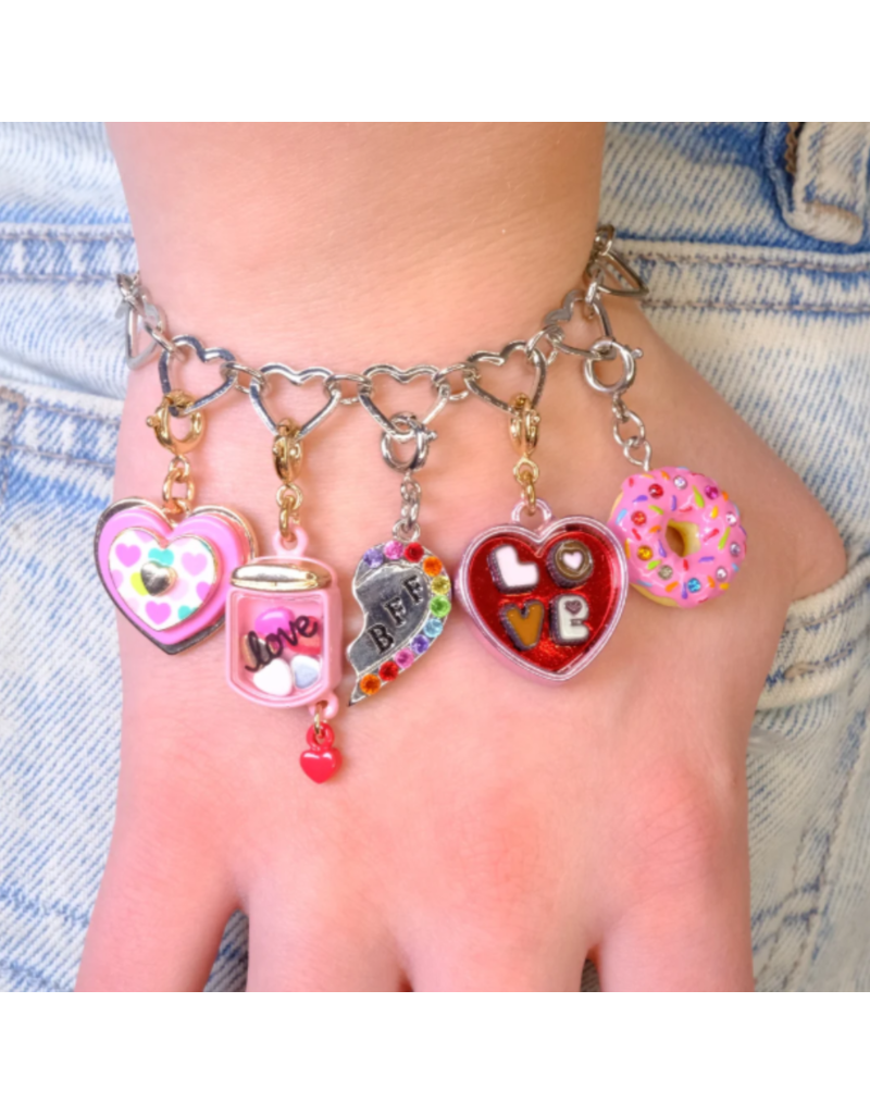 High Intencity Corporation CHARM IT! CHARM IT! Silver Heart Chain Bracelet