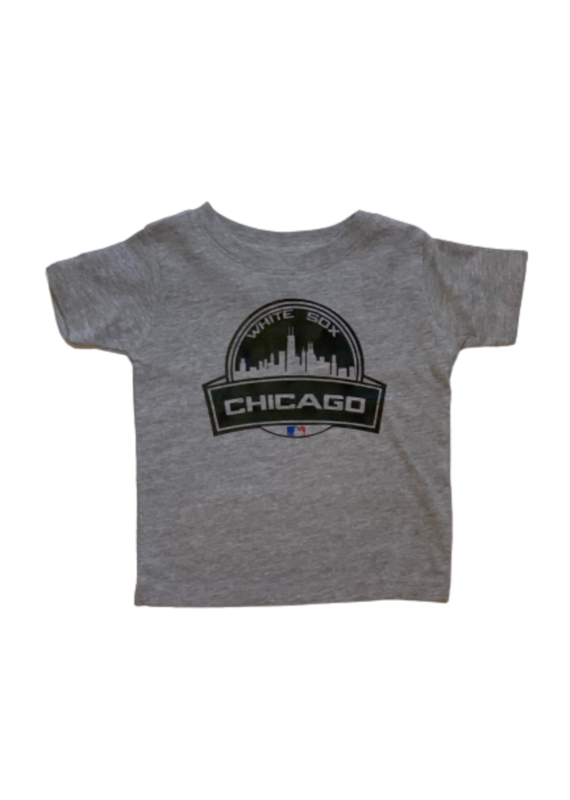 Tracy's Treasures White SOX Cityscape Gray Short Sleeve Shirt