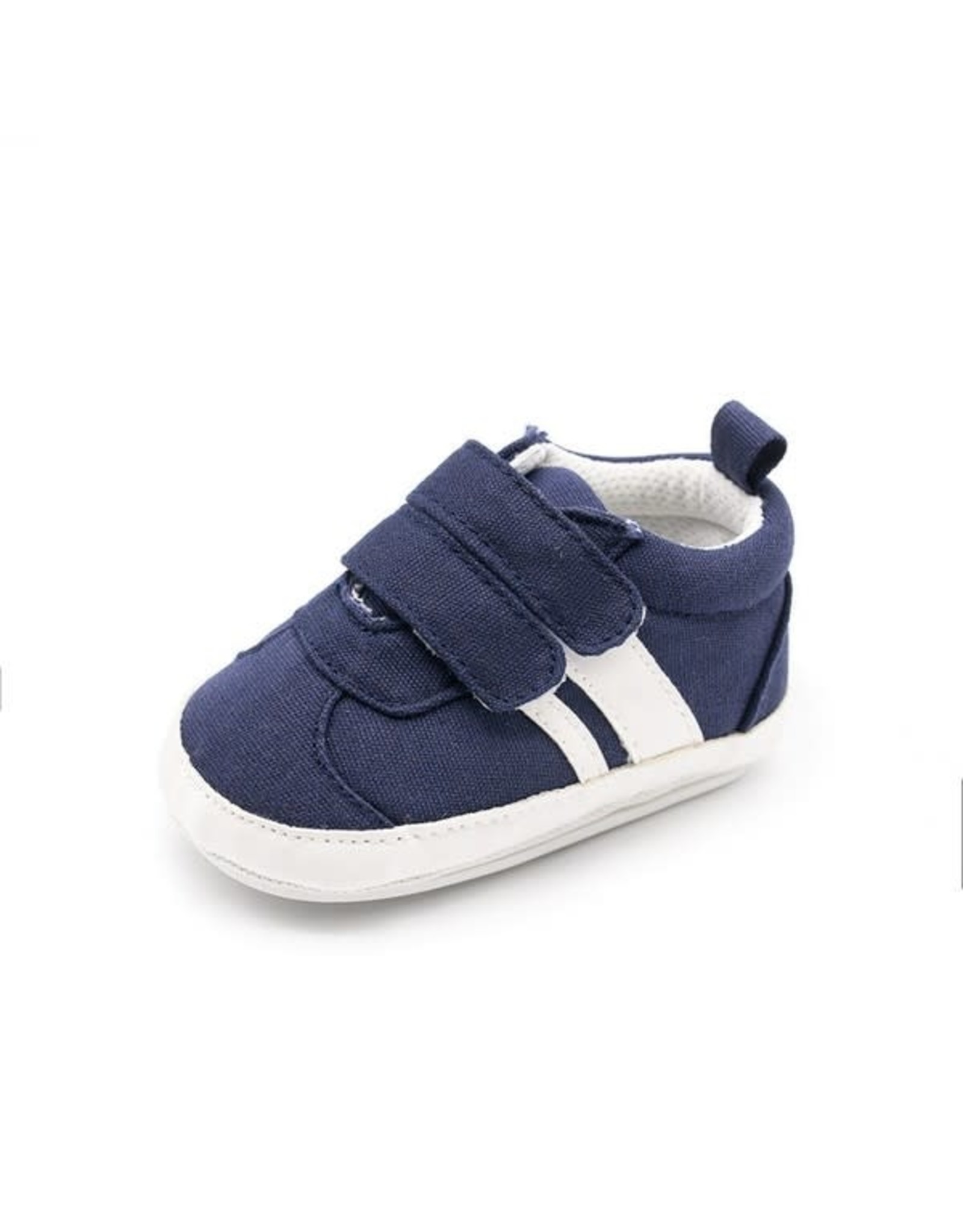 sneakers with velcro straps