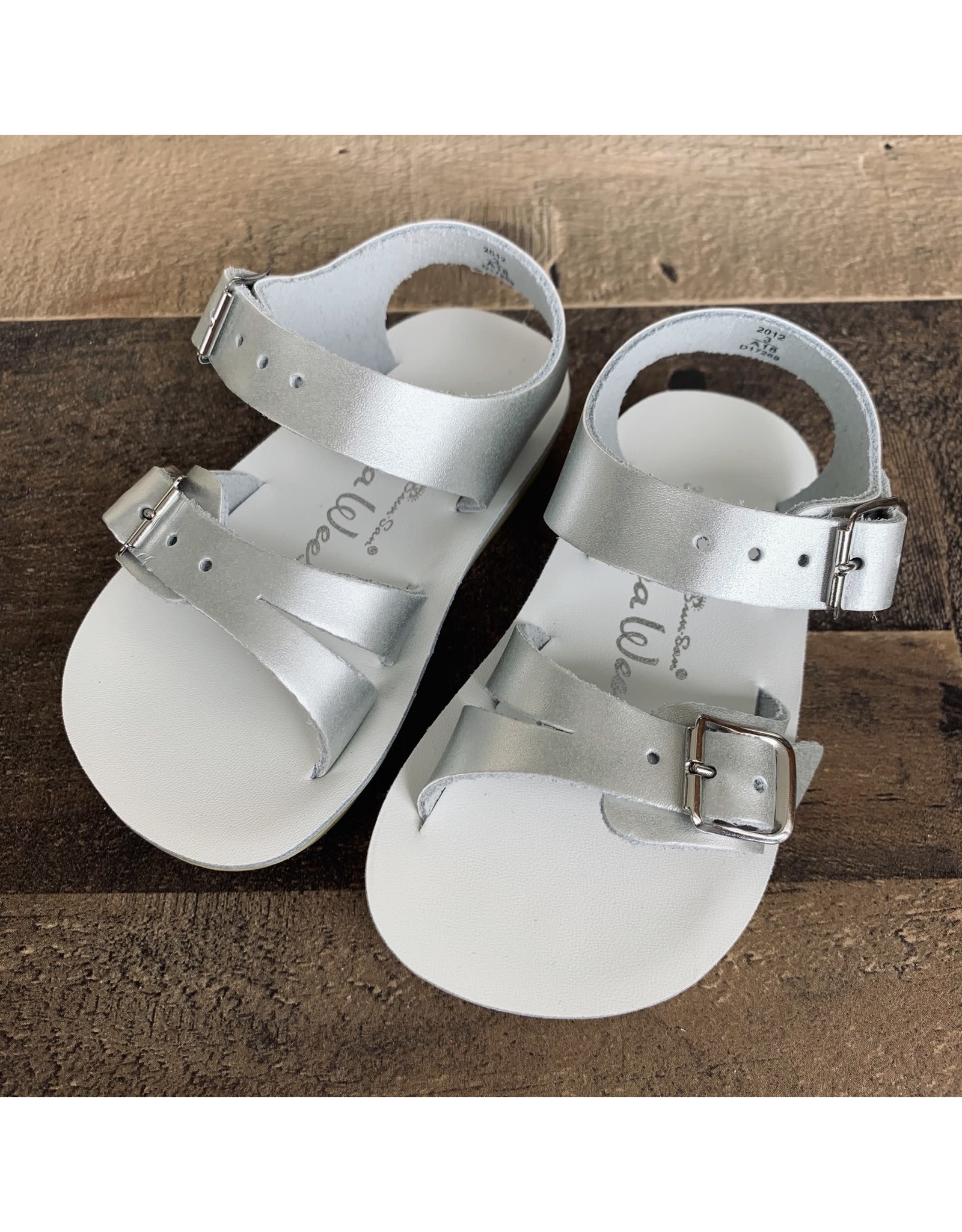 Salt Water Sandals Salt Water Sandals- Surfer: Silver