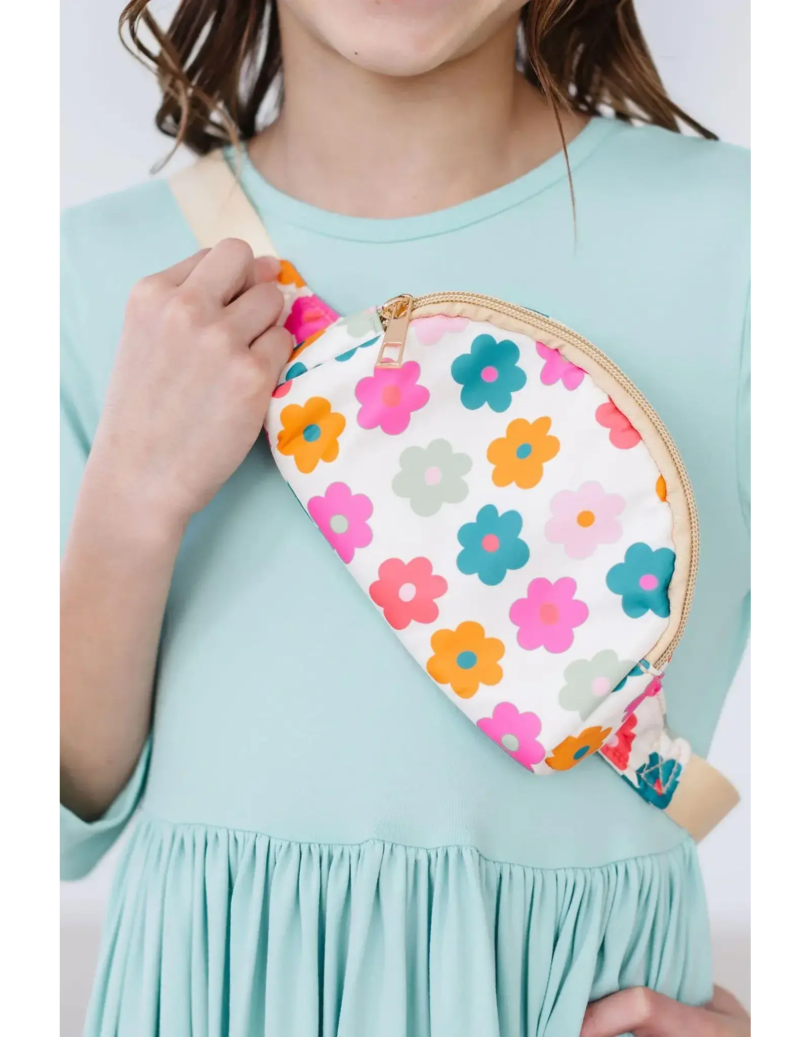 Mila & Rose Mila & Rose- Retro Floral Belt Bag