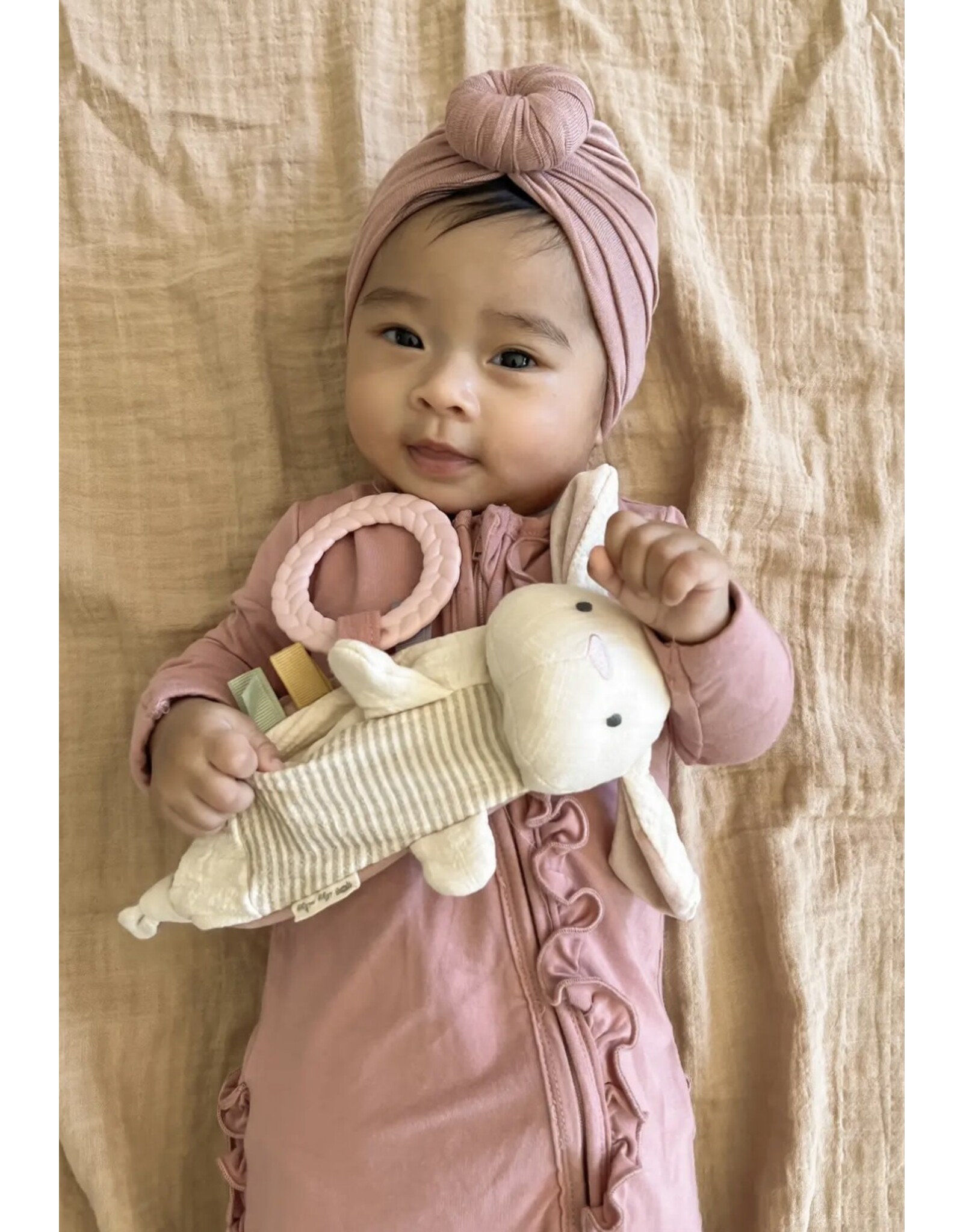 Itzy Ritzy Itzy Ritzy- Bitzy Crinkle Bunny