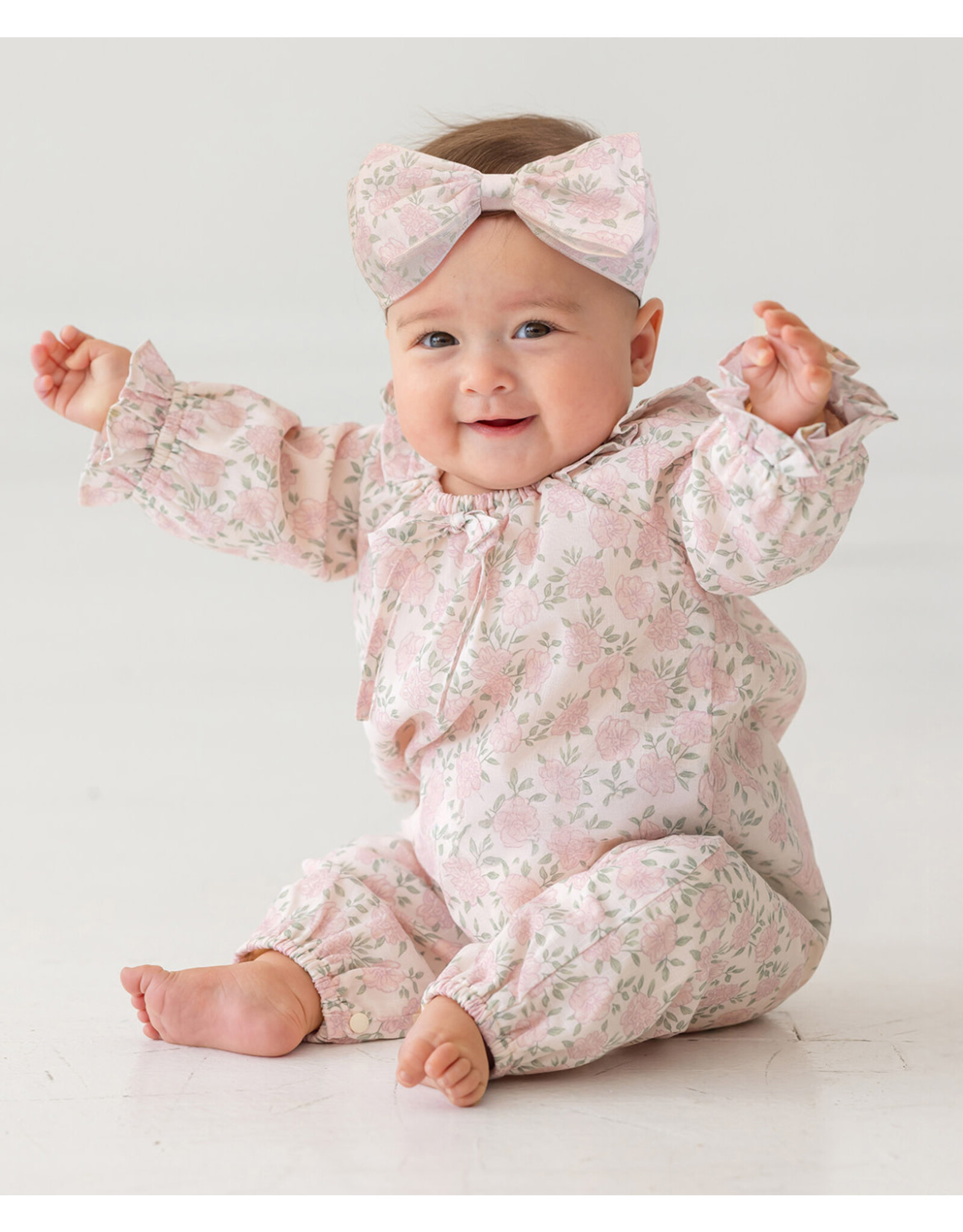 Isobella & Chloe Isobella & Chloe - Dewy Rose Romper