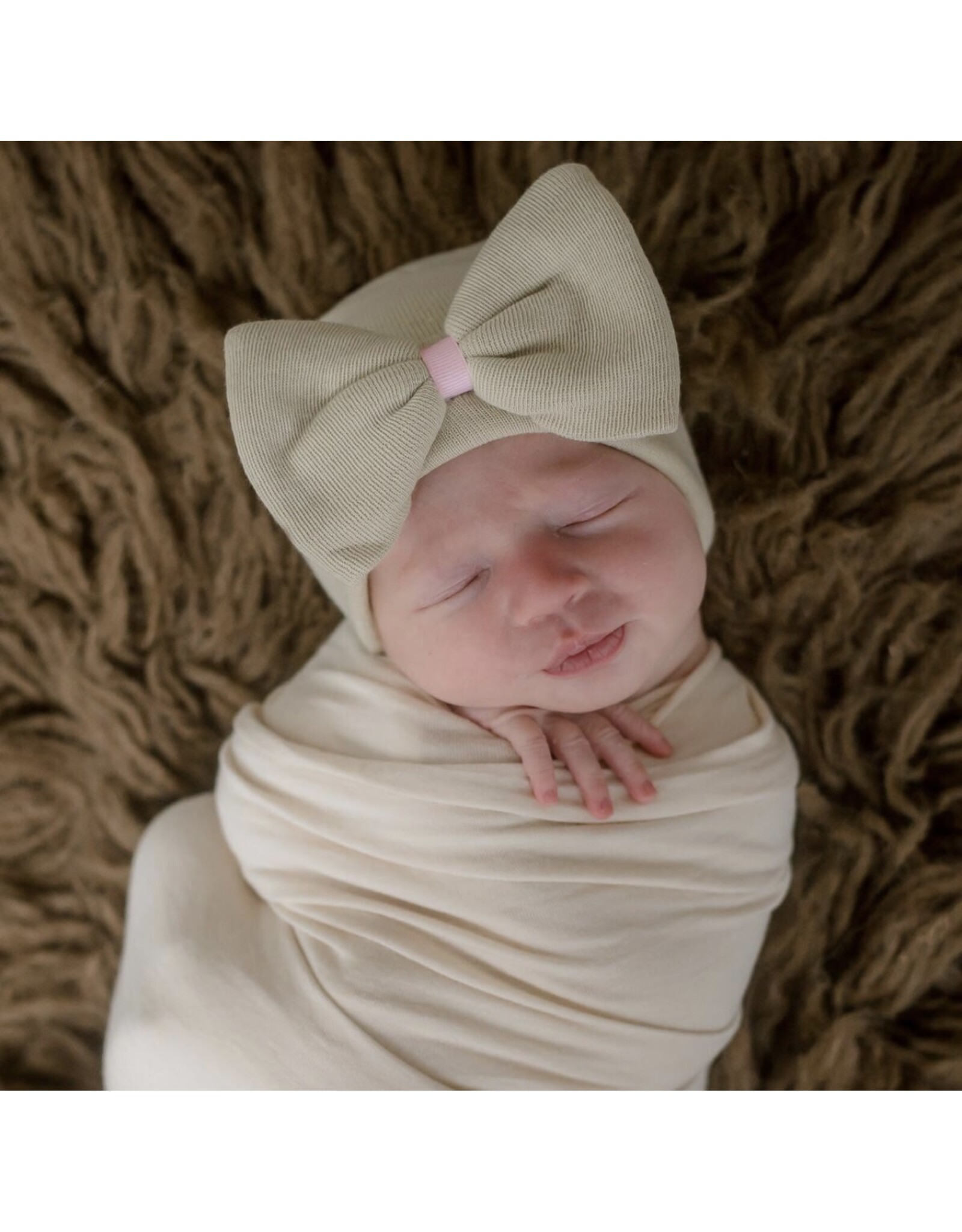 ILYBEAN Ilybean- Oatmeal Bow w/ Pink Ribbon Nursery Beanie