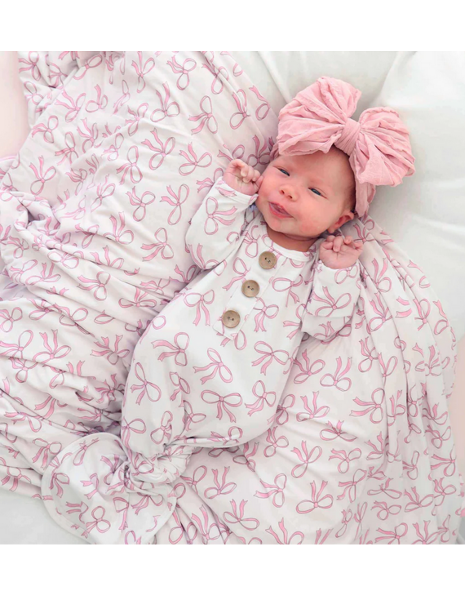 Caden Lane Caden Lane- Blushing Bows Newborn Knot Gown & Hat Set