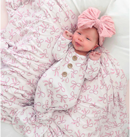 Caden Lane Caden Lane- Blushing Bows Newborn Knot Gown & Hat Set
