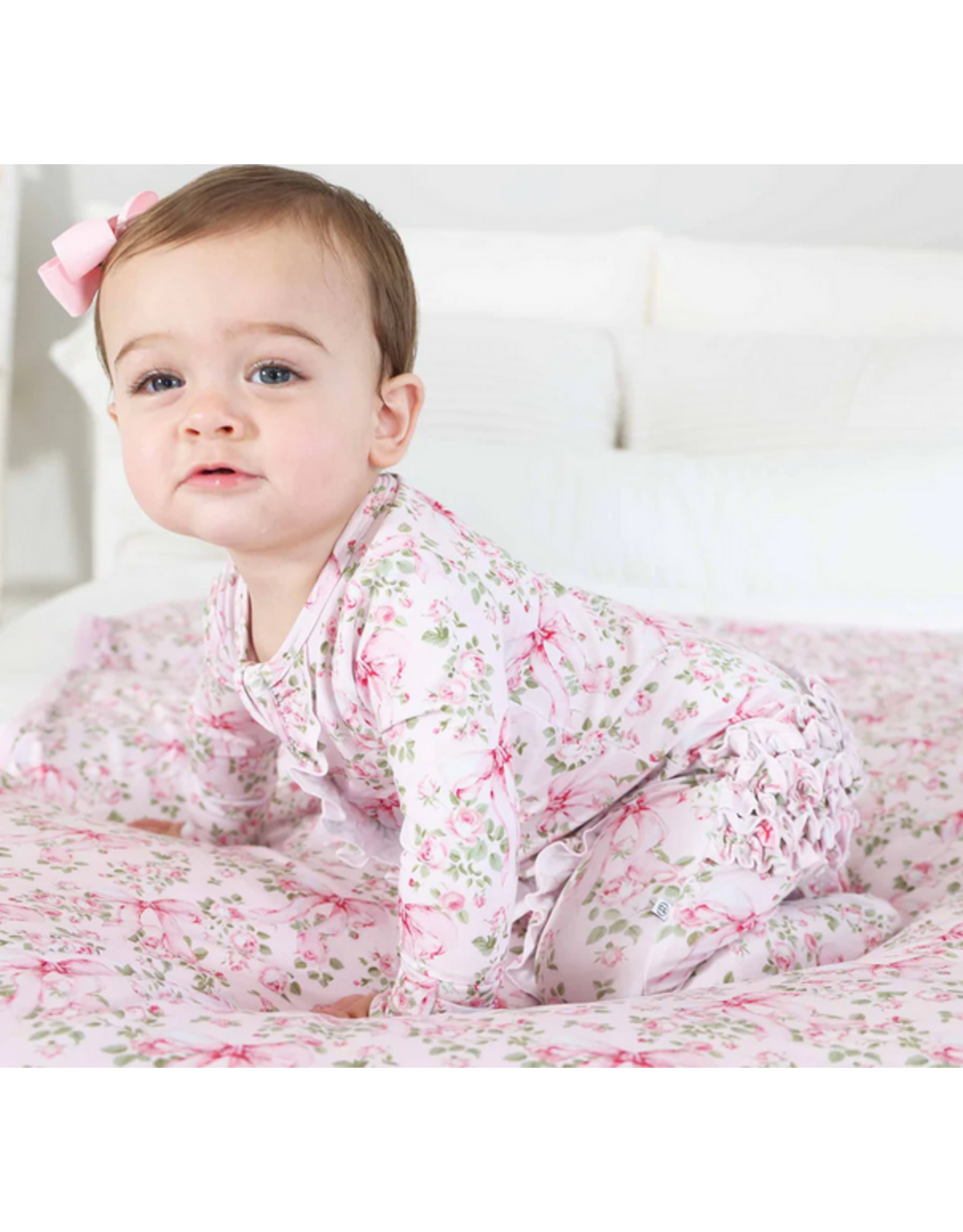 Caden Lane Caden Lane- Bows in Blooms Ruffle Zipper Footie