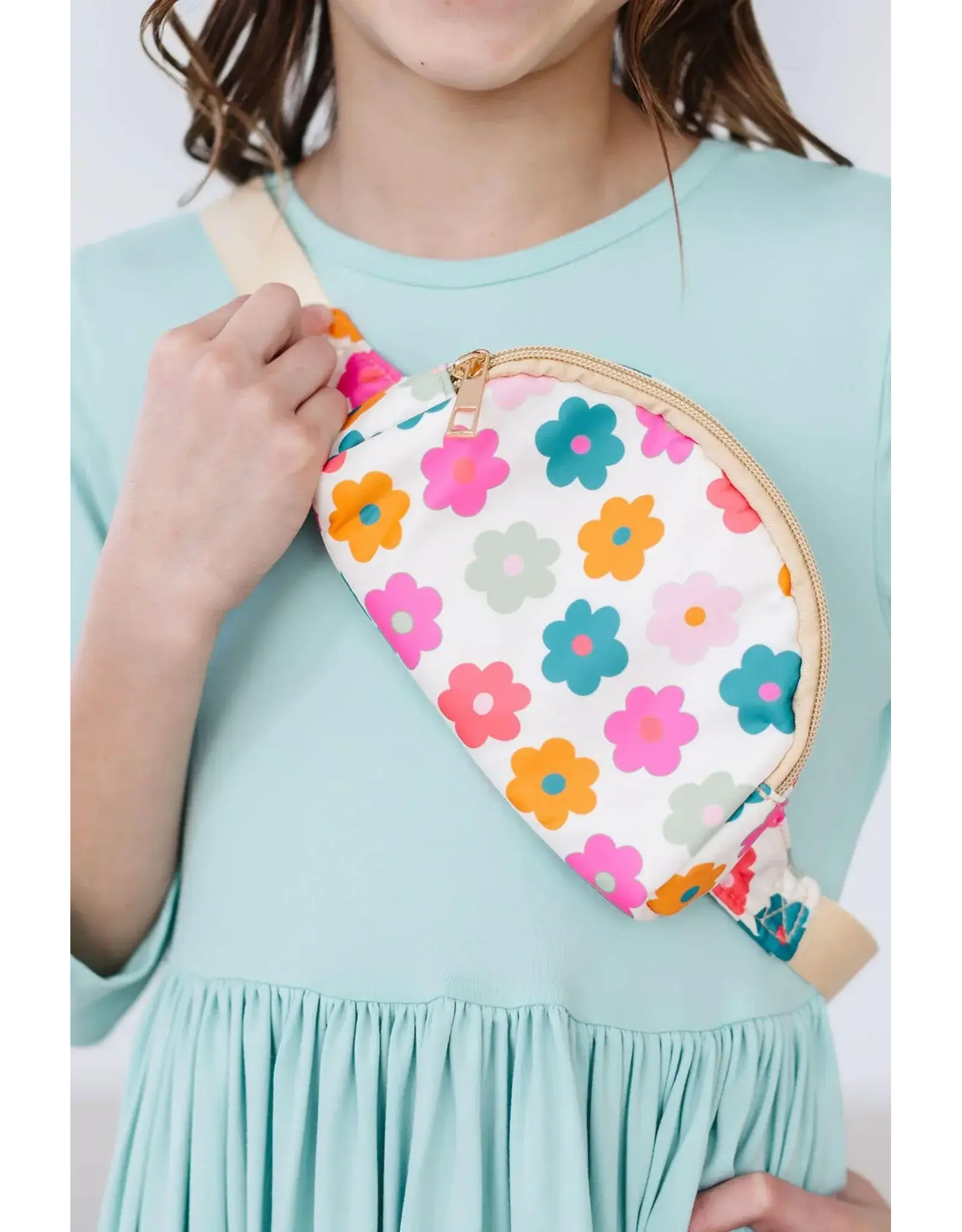 Mila & Rose Mila & Rose- Retro Floral Belt Bag