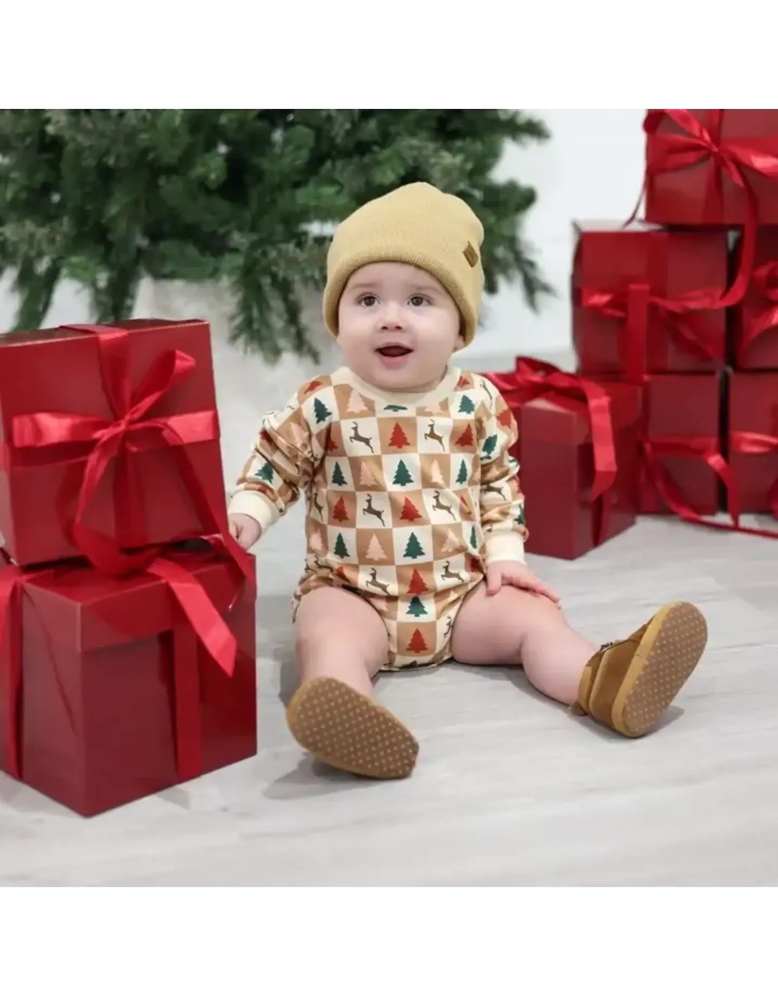 Sweet Wink Sweet Wink- Cabin Chrismas L/S Romper: Natural