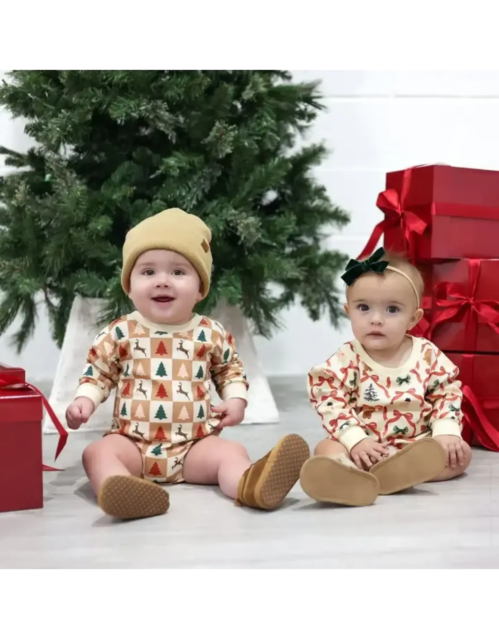 Sweet Wink Sweet Wink- Cabin Chrismas L/S Romper: Natural