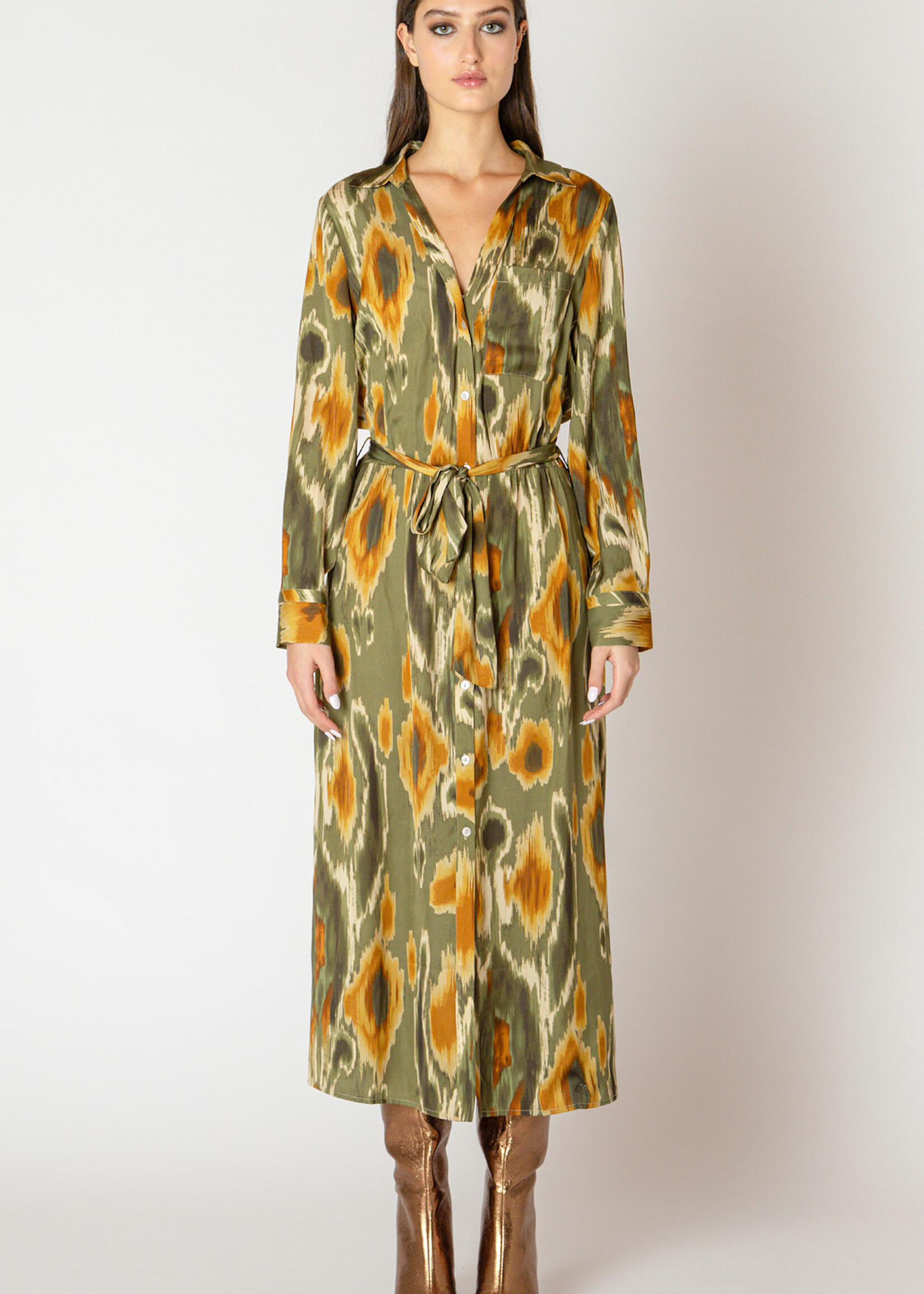Black Tape Abstract Belted Maxi