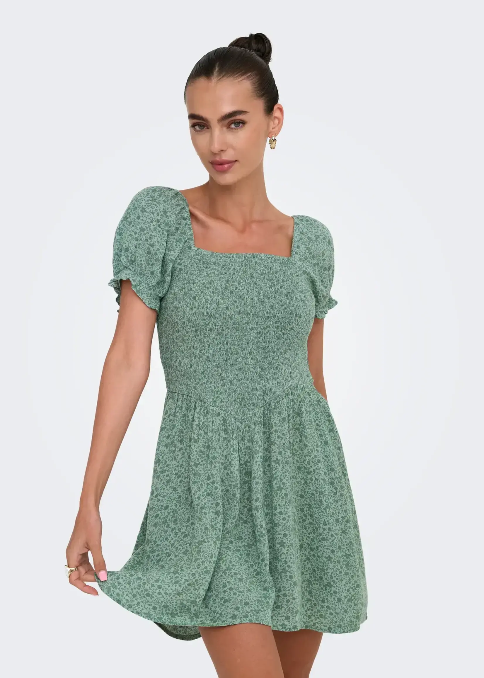 Only Beryl Smocked Fall Floral Dress