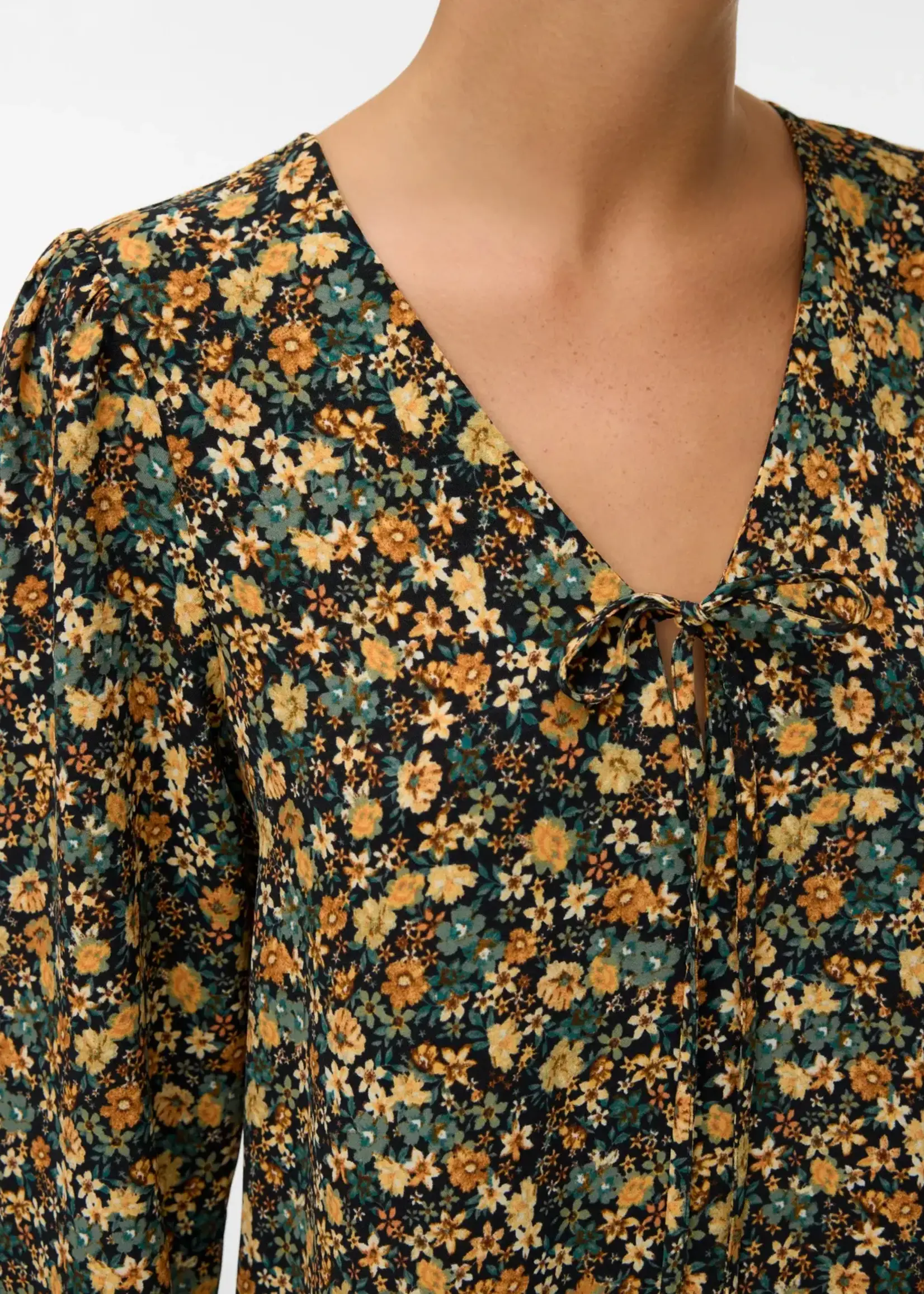 Vero Moda Nora Fall Floral Dress