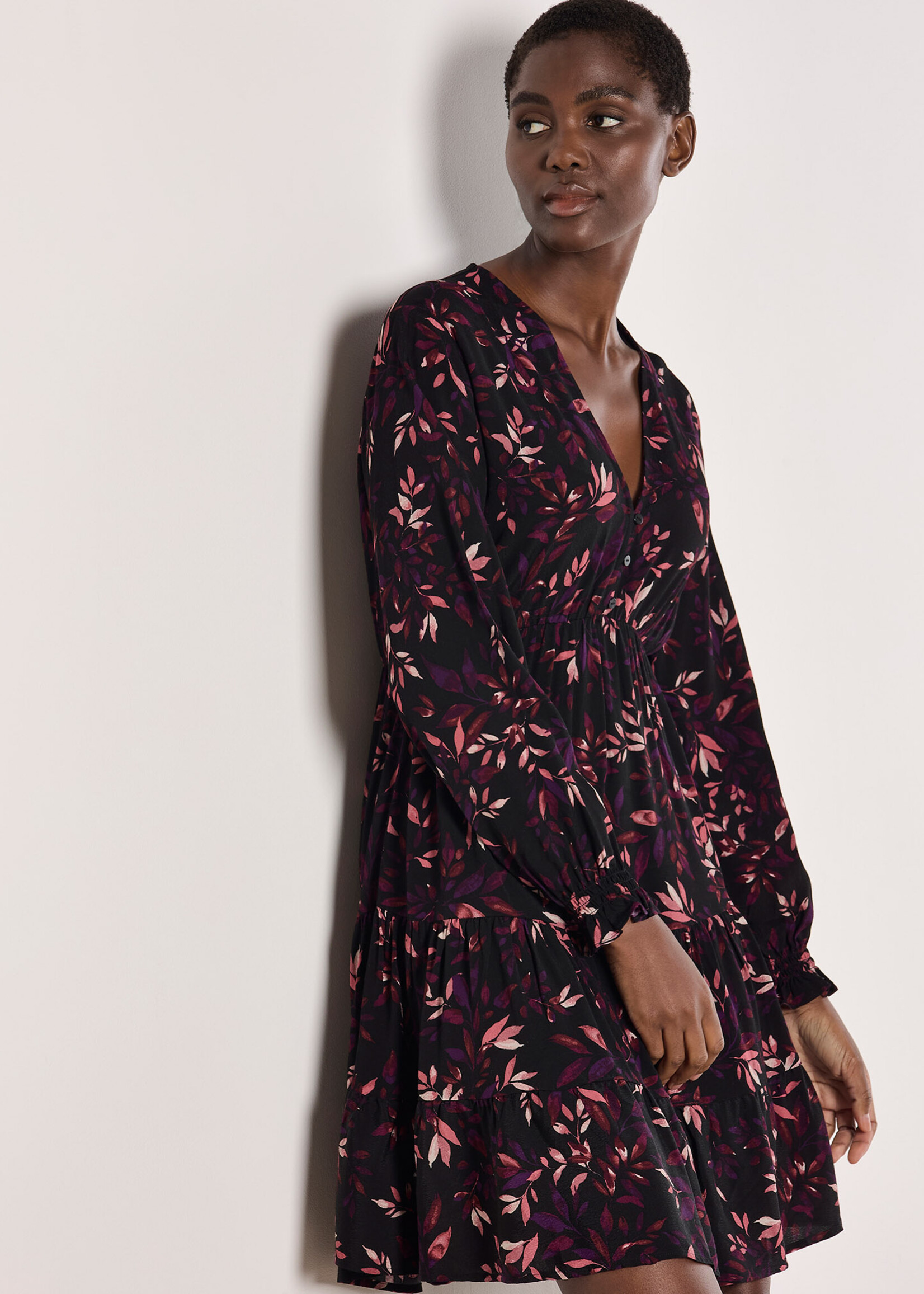 Apricot Trailing Leaf Print Dress