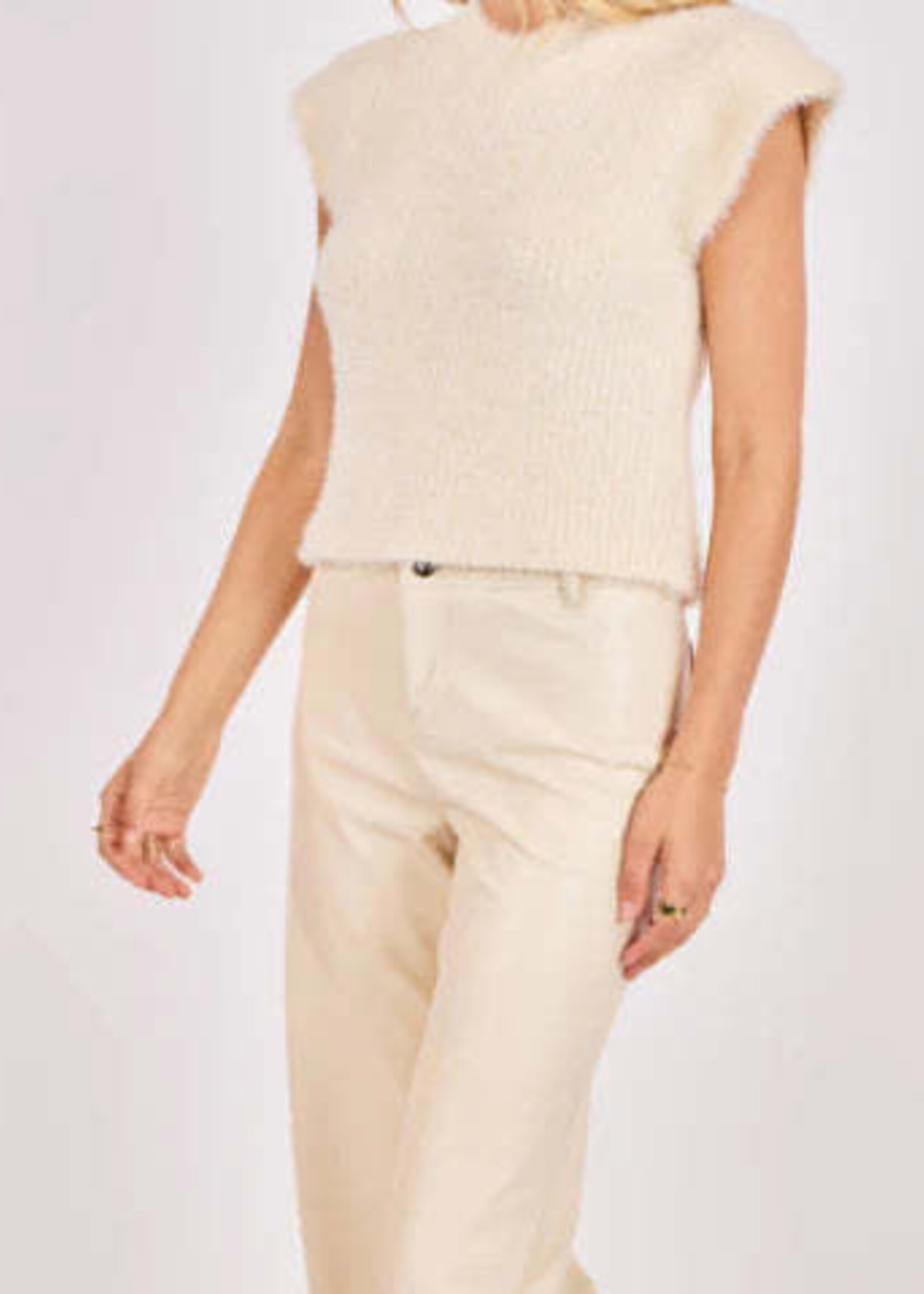 Sadie & Sage Bianca Feather Yarn Sweater