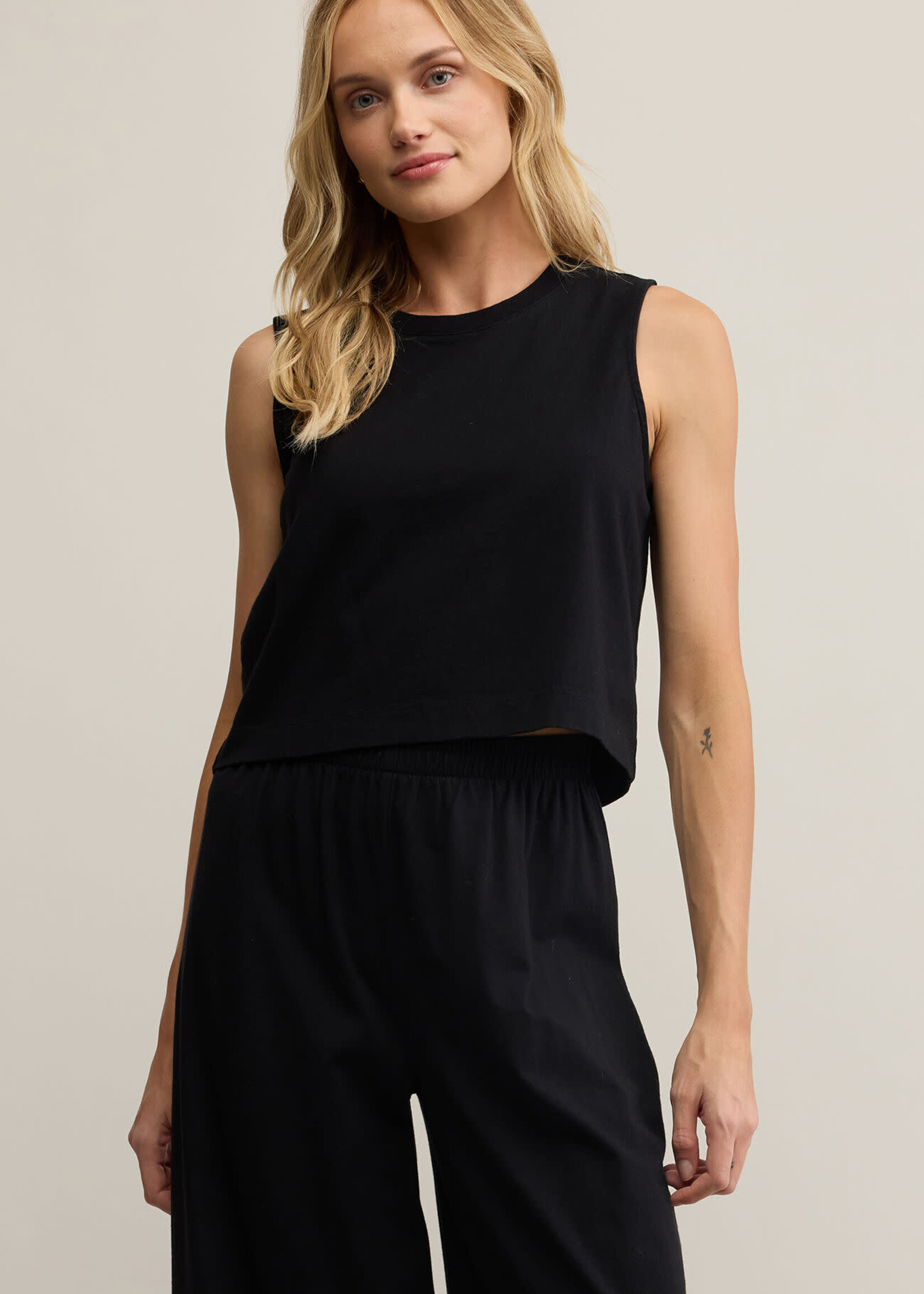 ZSupply Sloan Round Nk Slvls Tee