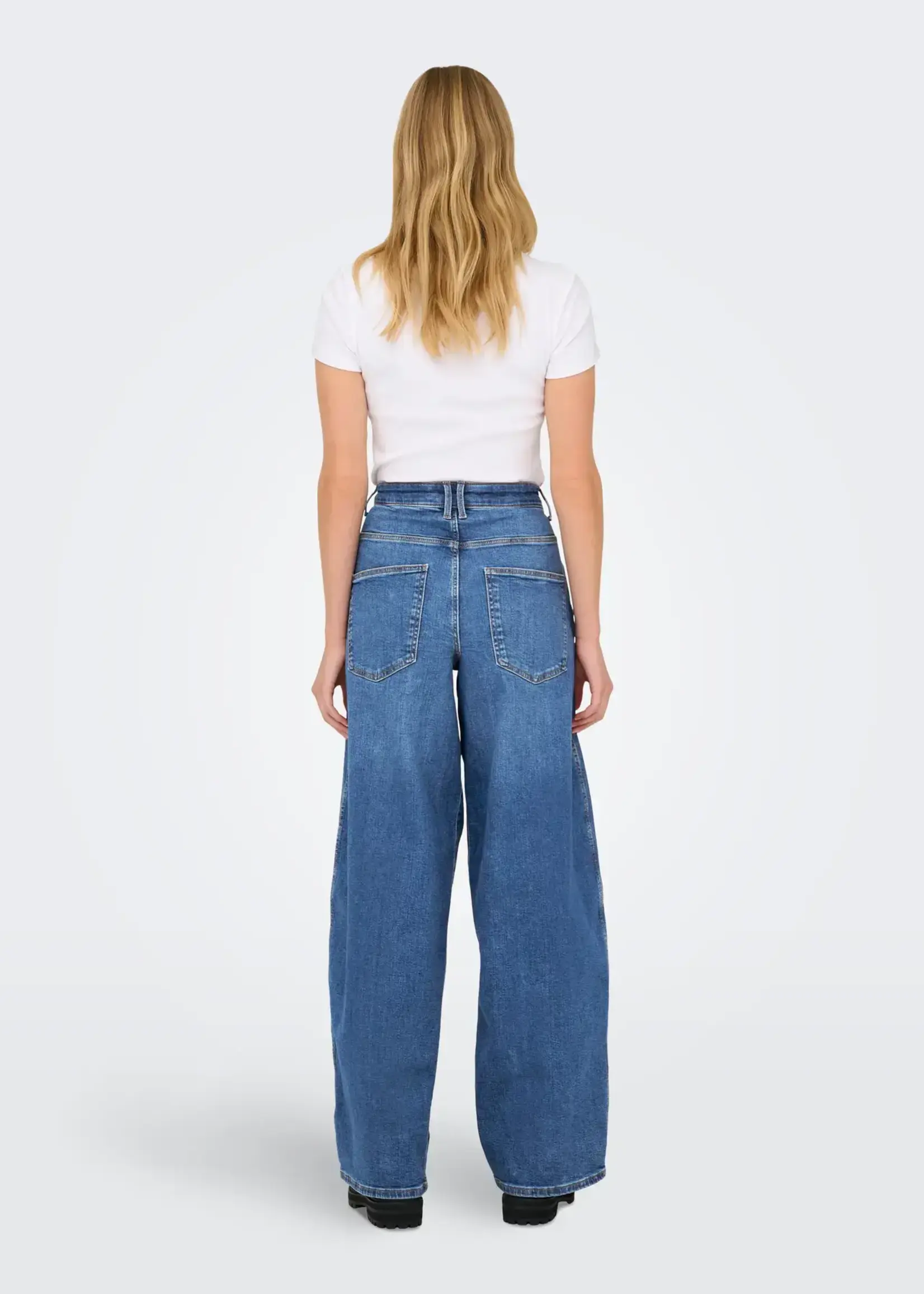 Only Tammy Barrel Jean