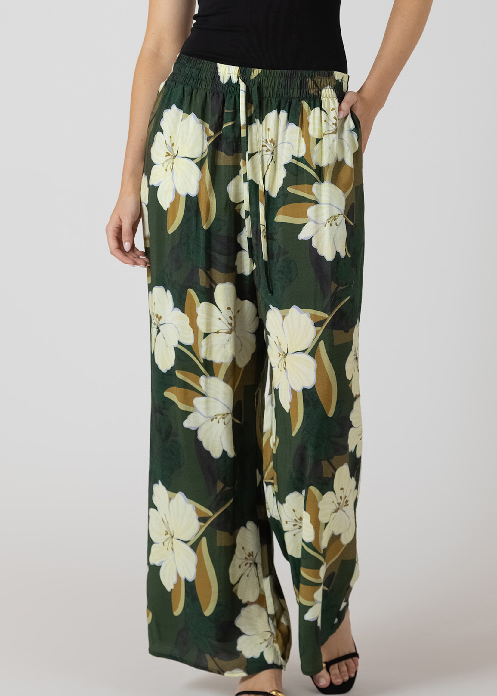 Dex Lotus Print Wide Leg