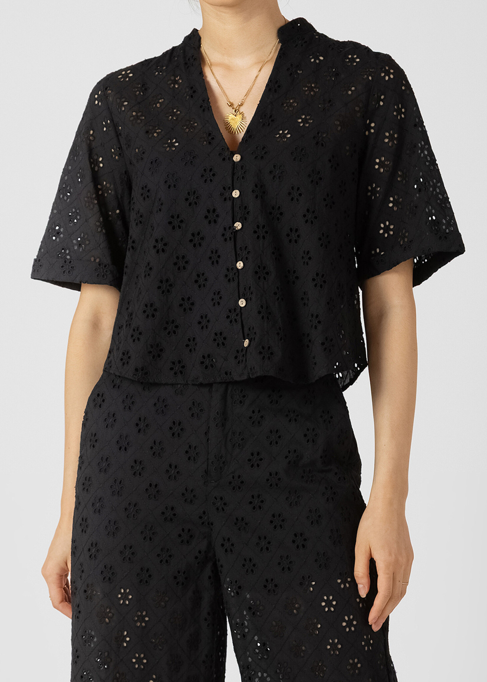 Dex Feel Good Embroidery Blouse