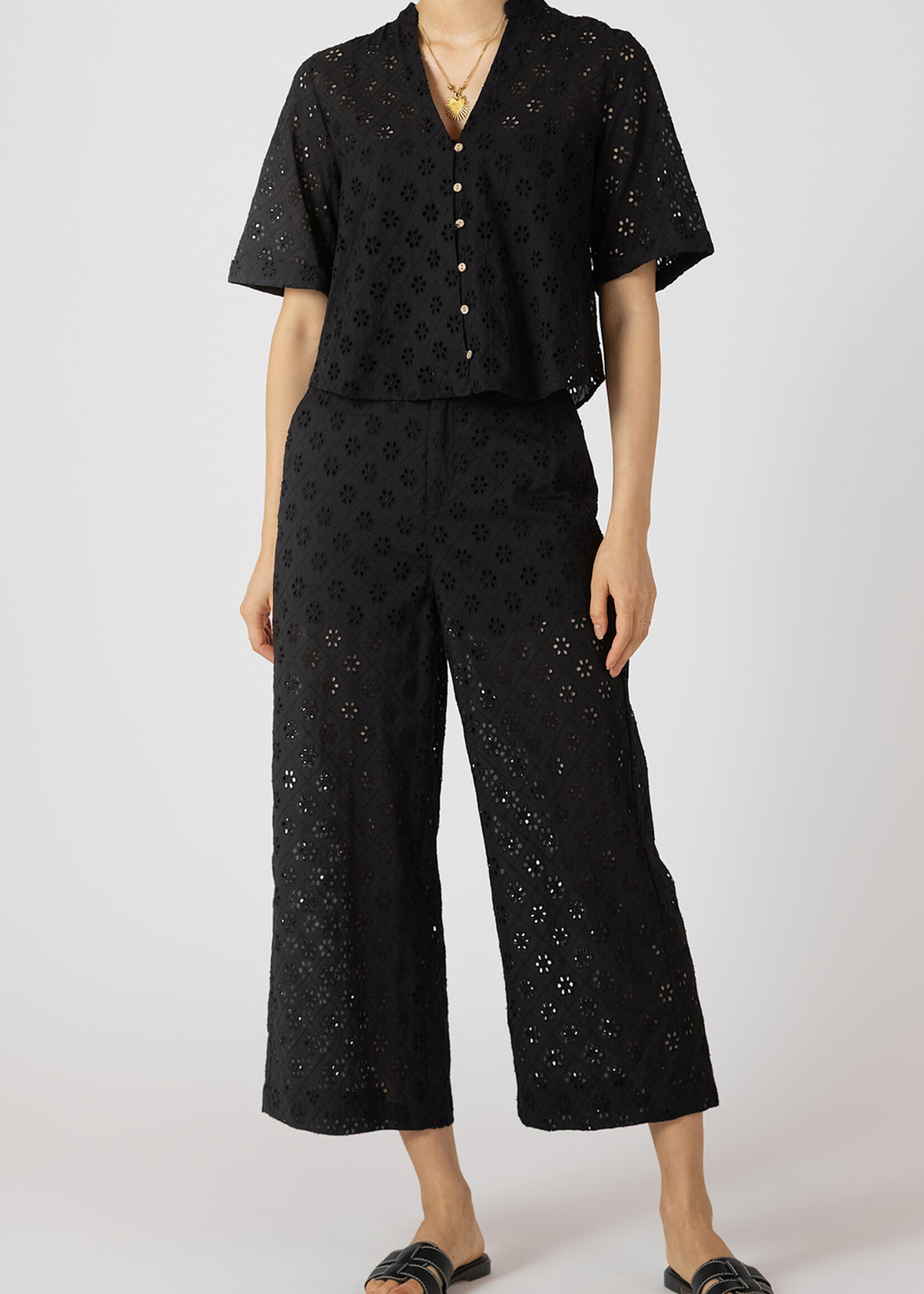 Dex Feel Good Embroidery Blouse