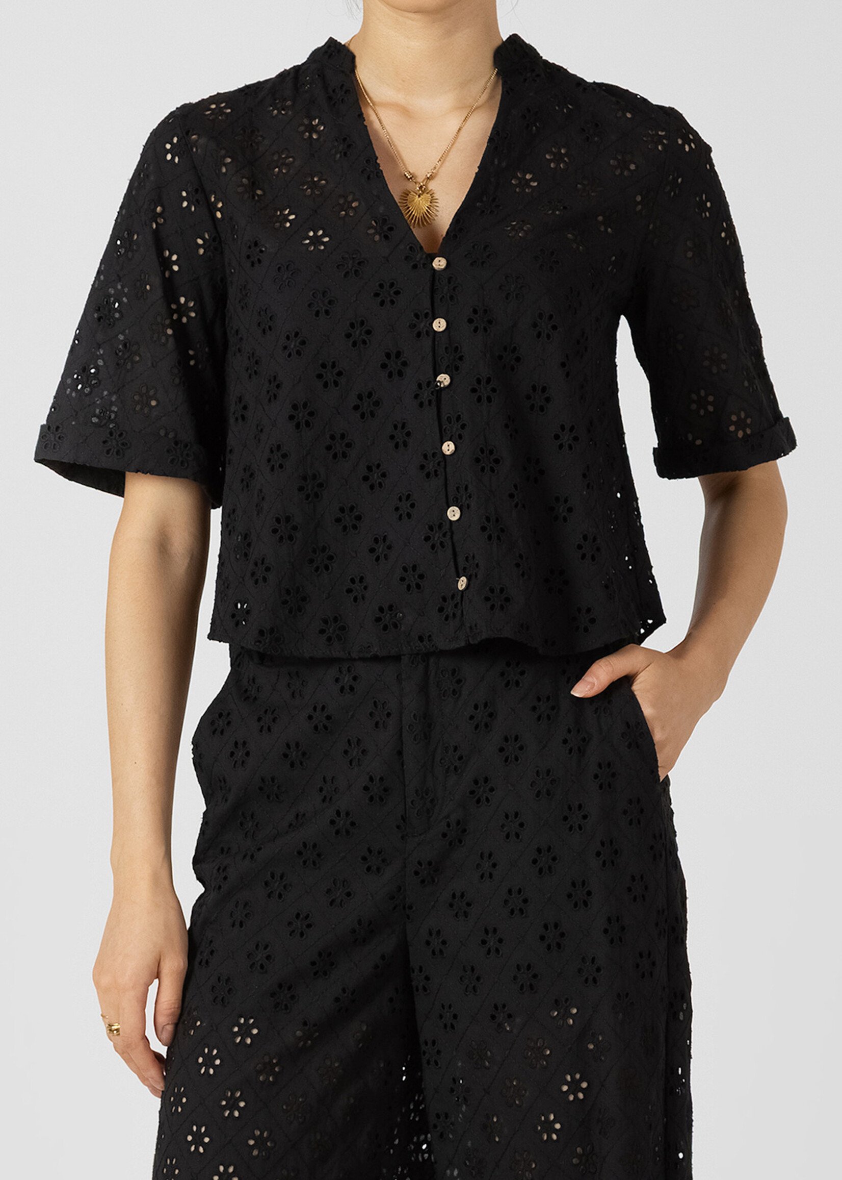 Dex Feel Good Embroidery Blouse
