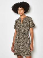 Apricot Leopard Utility Mini