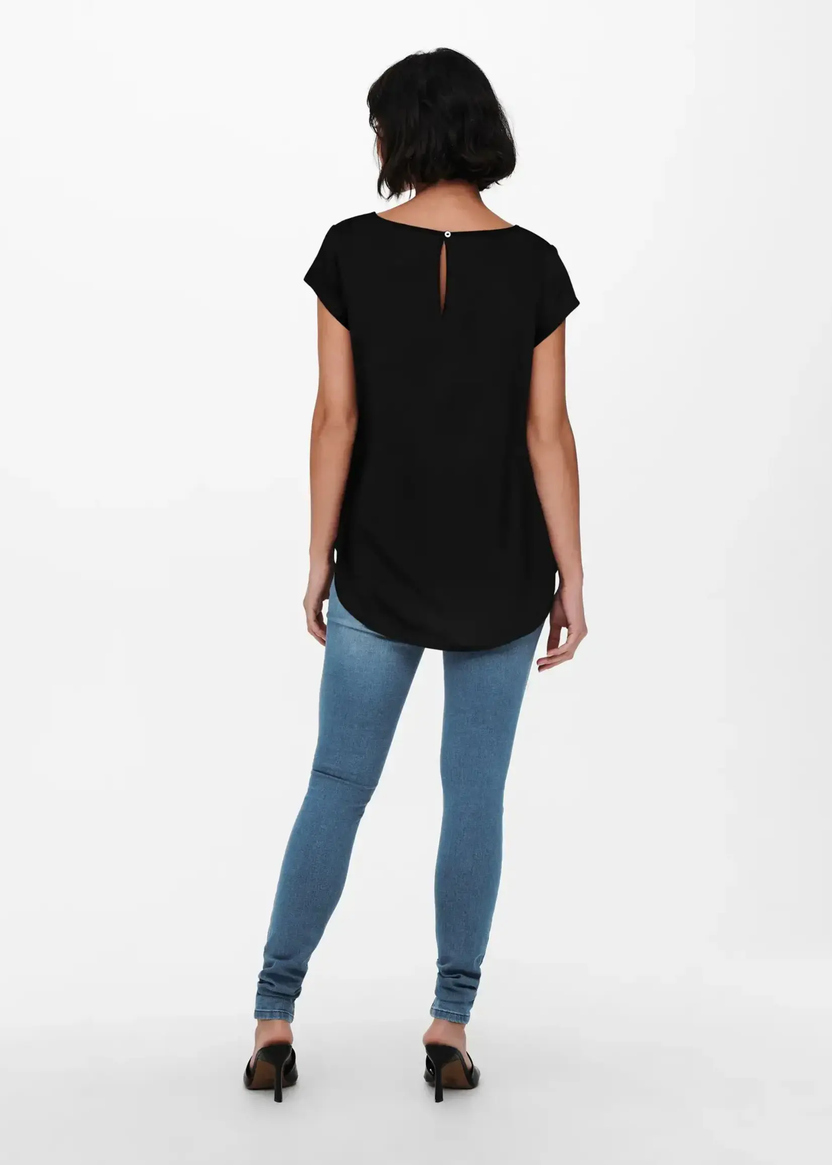 Only Lux Curved Hem Tee