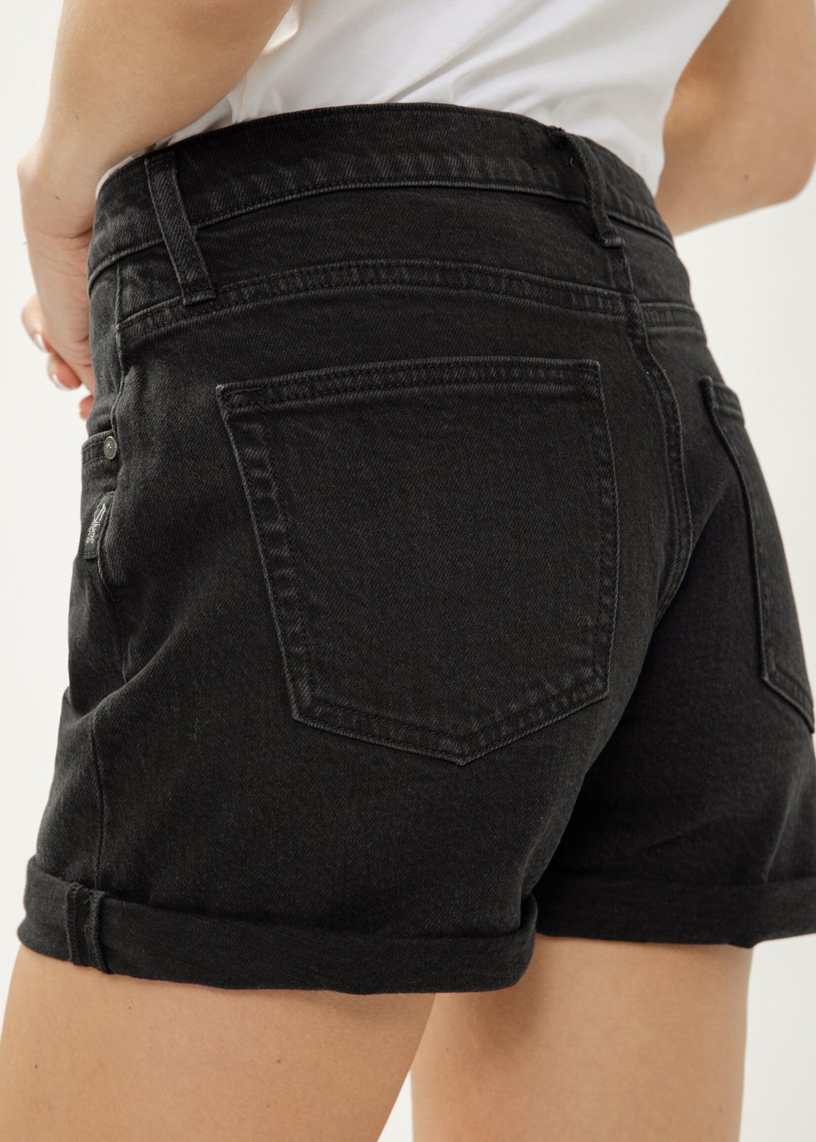 Silver Jeans Relaxed Boyfriend Short
