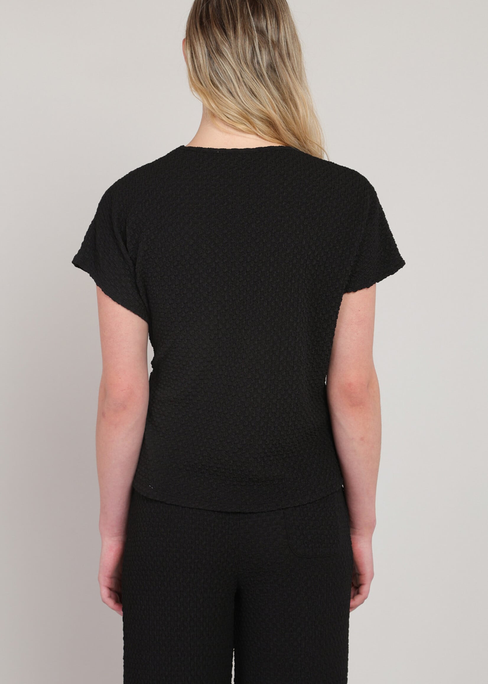 Room 34 Knot Top