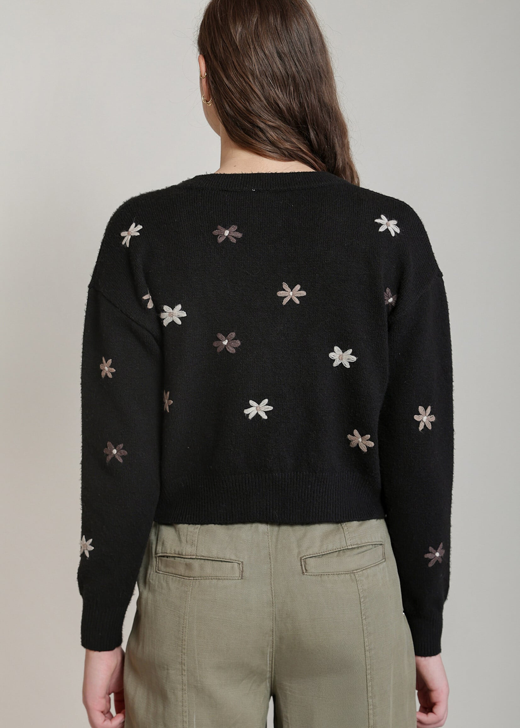 Dex Best Embroidered Flower Cardi