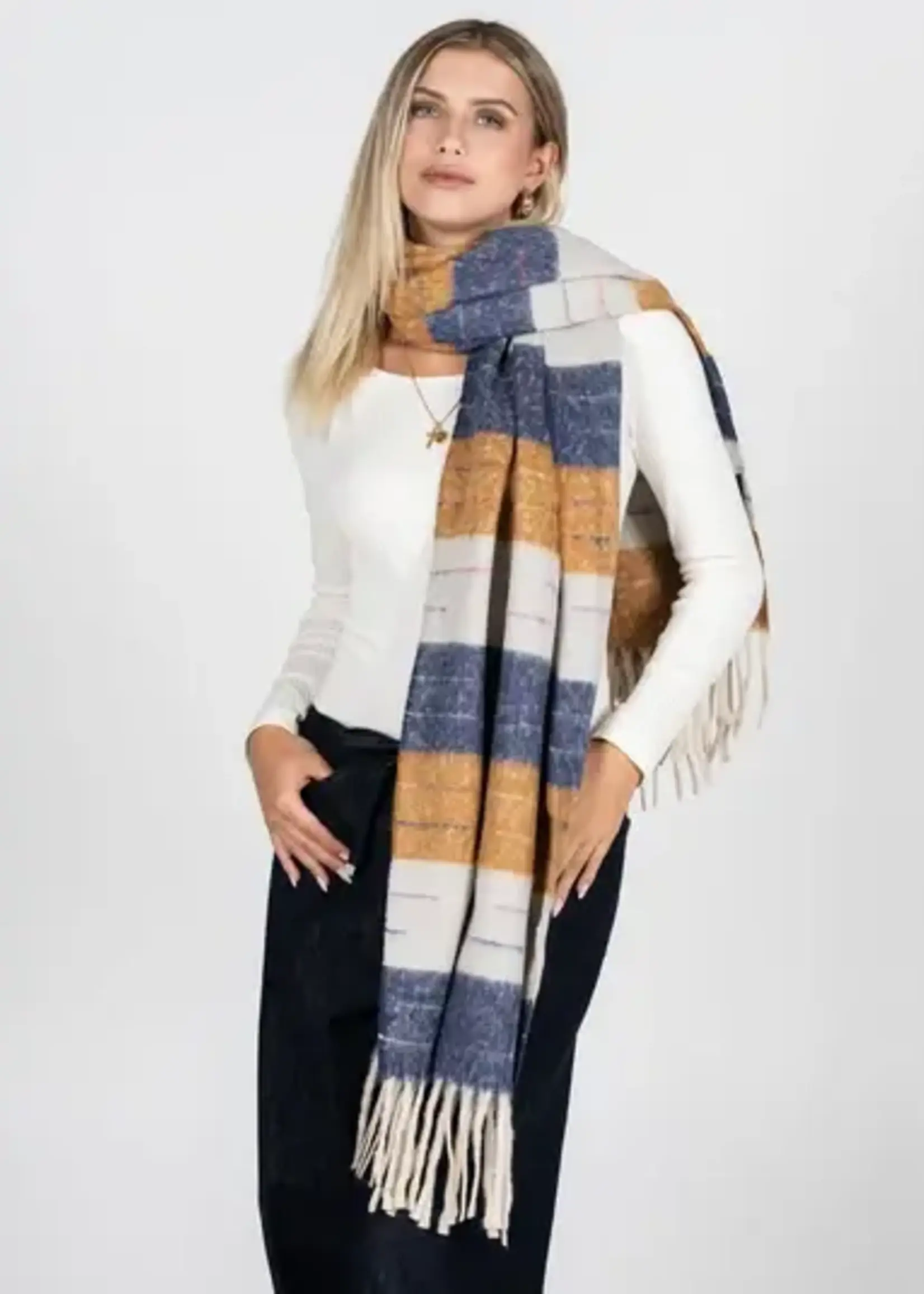 C'est Moi Stripe Pattern Blanket Scarf
