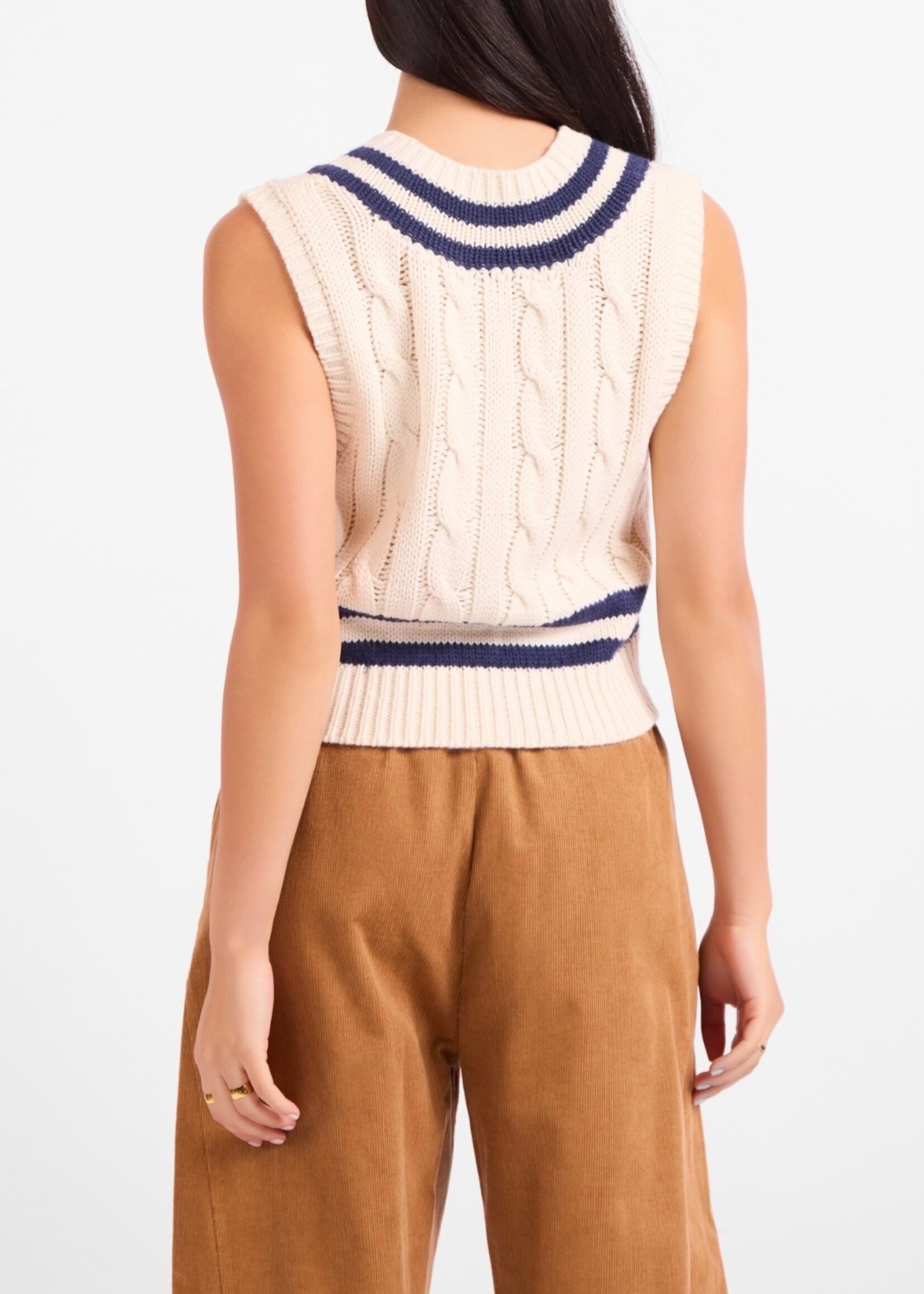 Sadie & Sage Novel  V Neck Sweater Vest